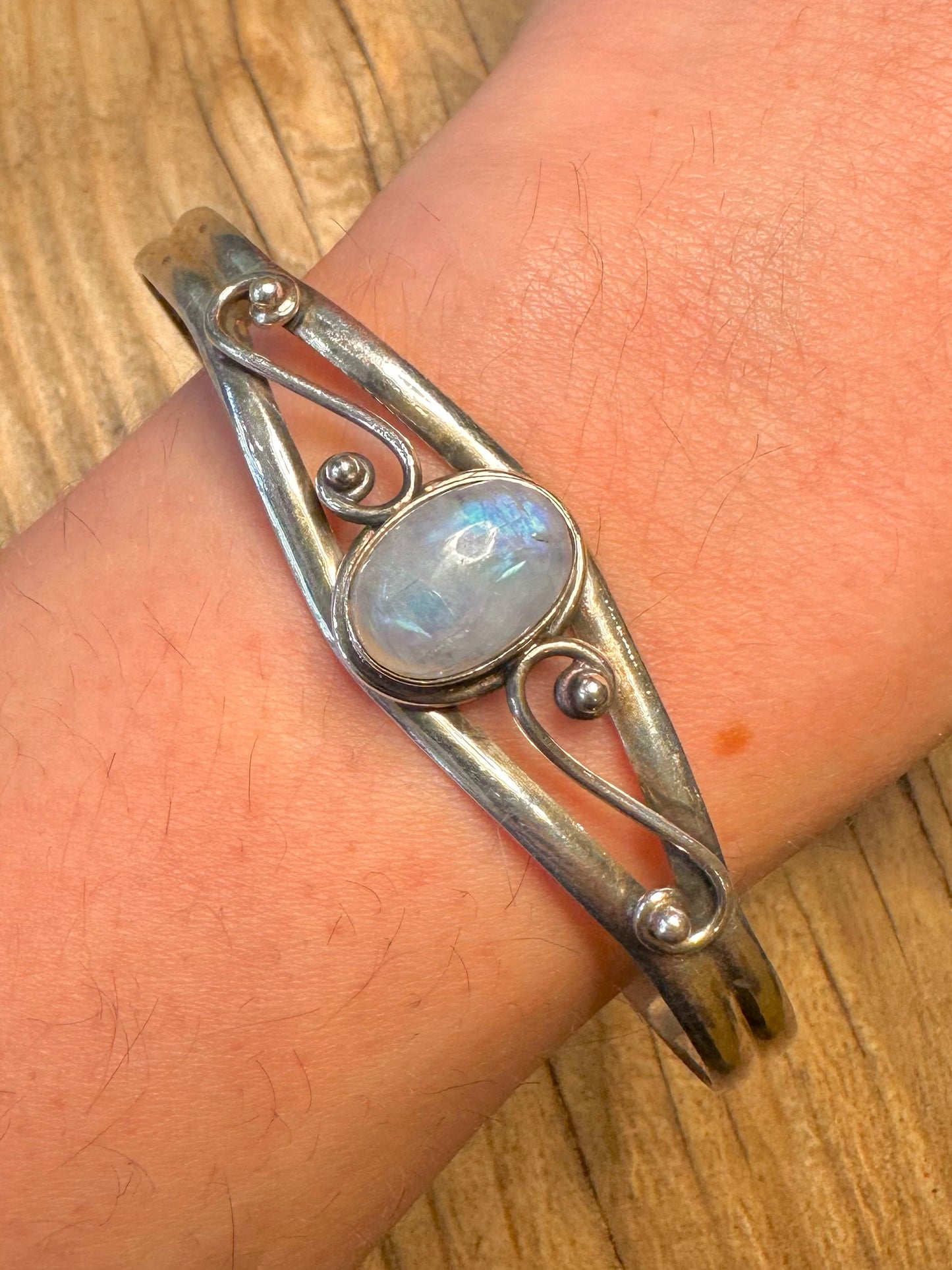 Vintage Moonstone Swirl 925 Sterling Silver Cuff Bangle