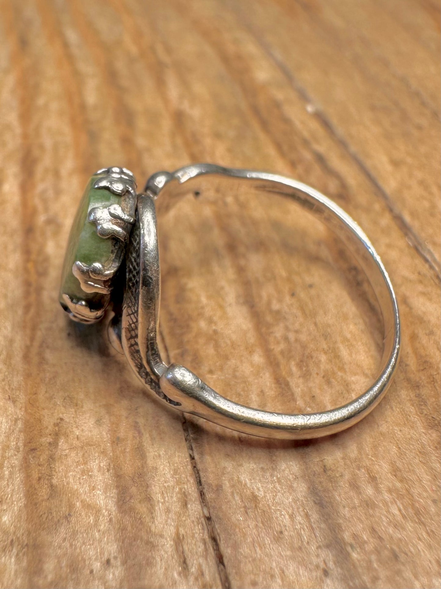 Vintage Navajo Green Stone Maker JP 925 Sterling Silver Size M1/2 Ring