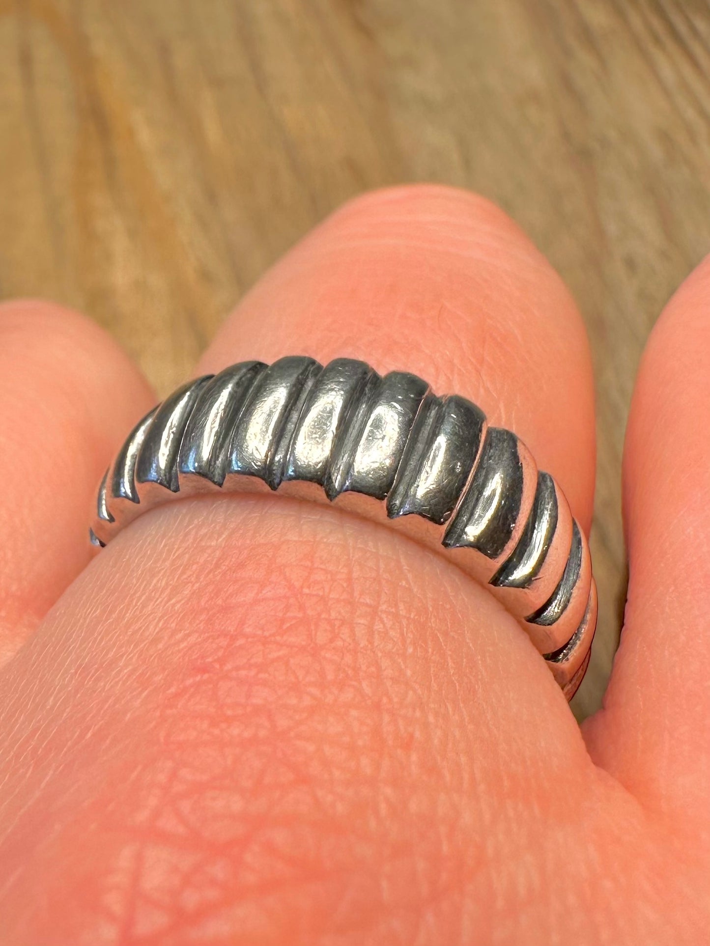 Vintage Ribbed 925 Sterling Silver Size T Ring