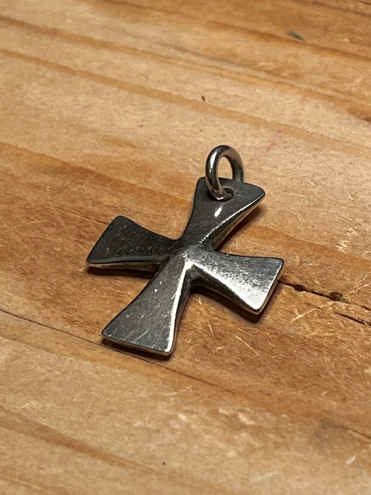 Cross 1973 Edinburgh 925 Sterling Silver Pendant