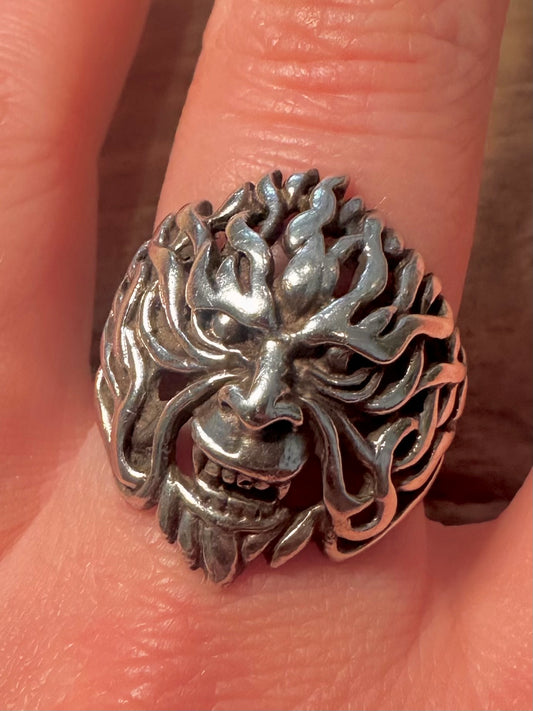 Vintage Angry Tree Head 925 Silver Size V Ring