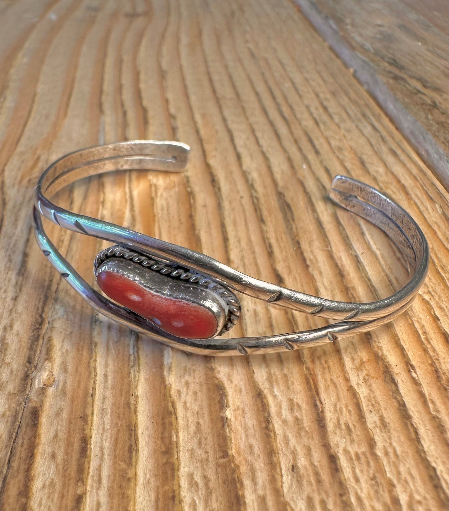 Vintage Coral Navajo Small Cuff 925 Sterling Silver Bangle