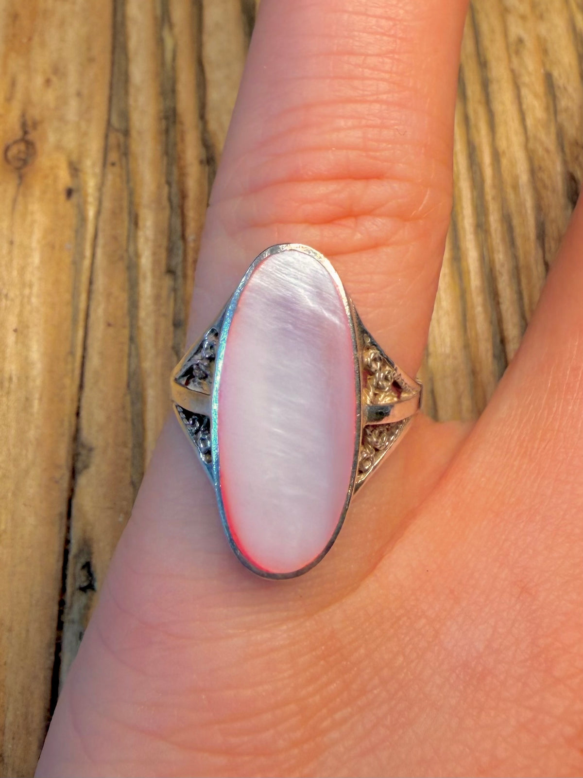 Oval Pink Mother of Pearl 925 Sterling Silver Size N Ring