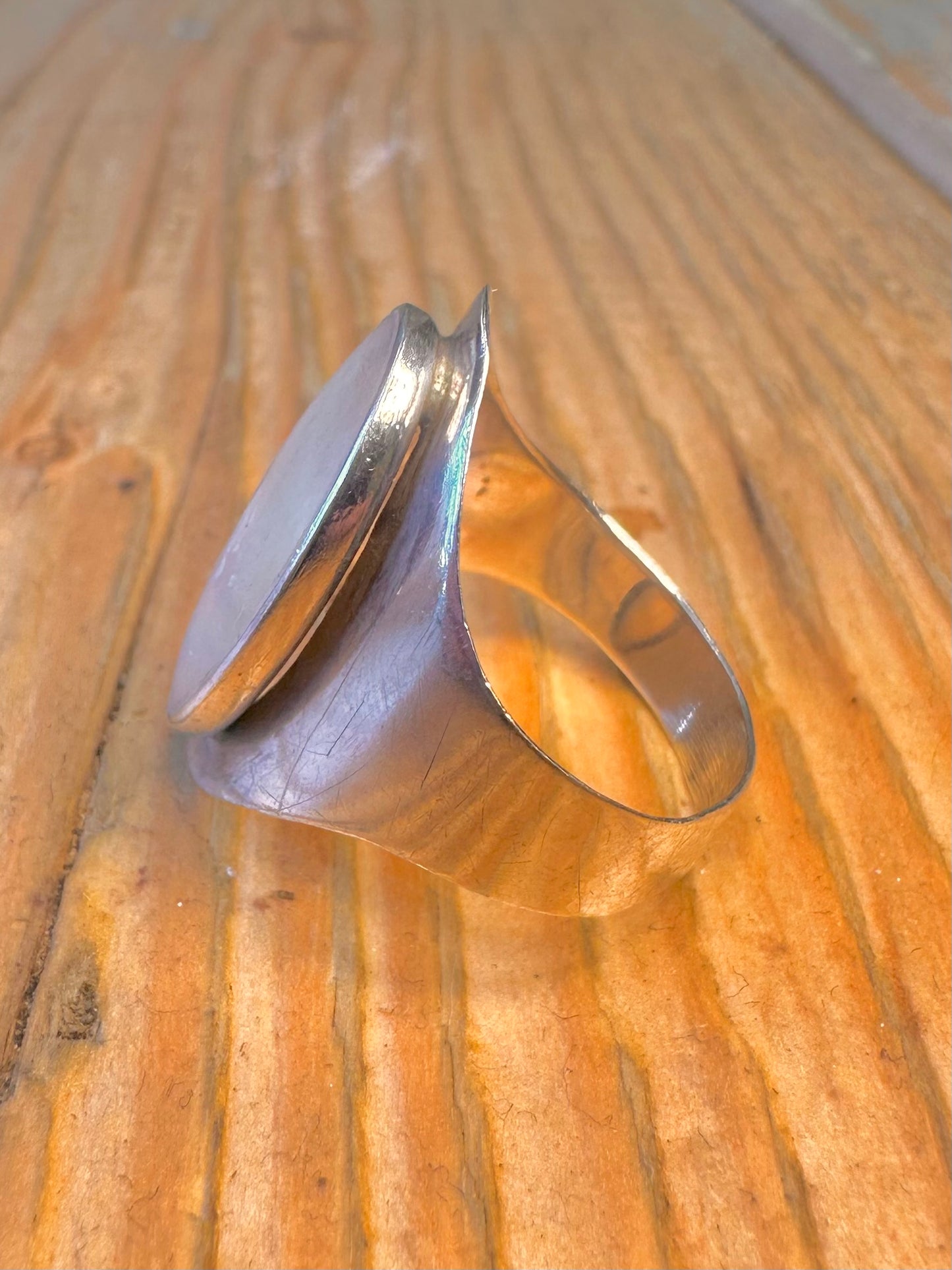 Iridescent Mother of Pearl 925 Sterling Silver Size T Ring