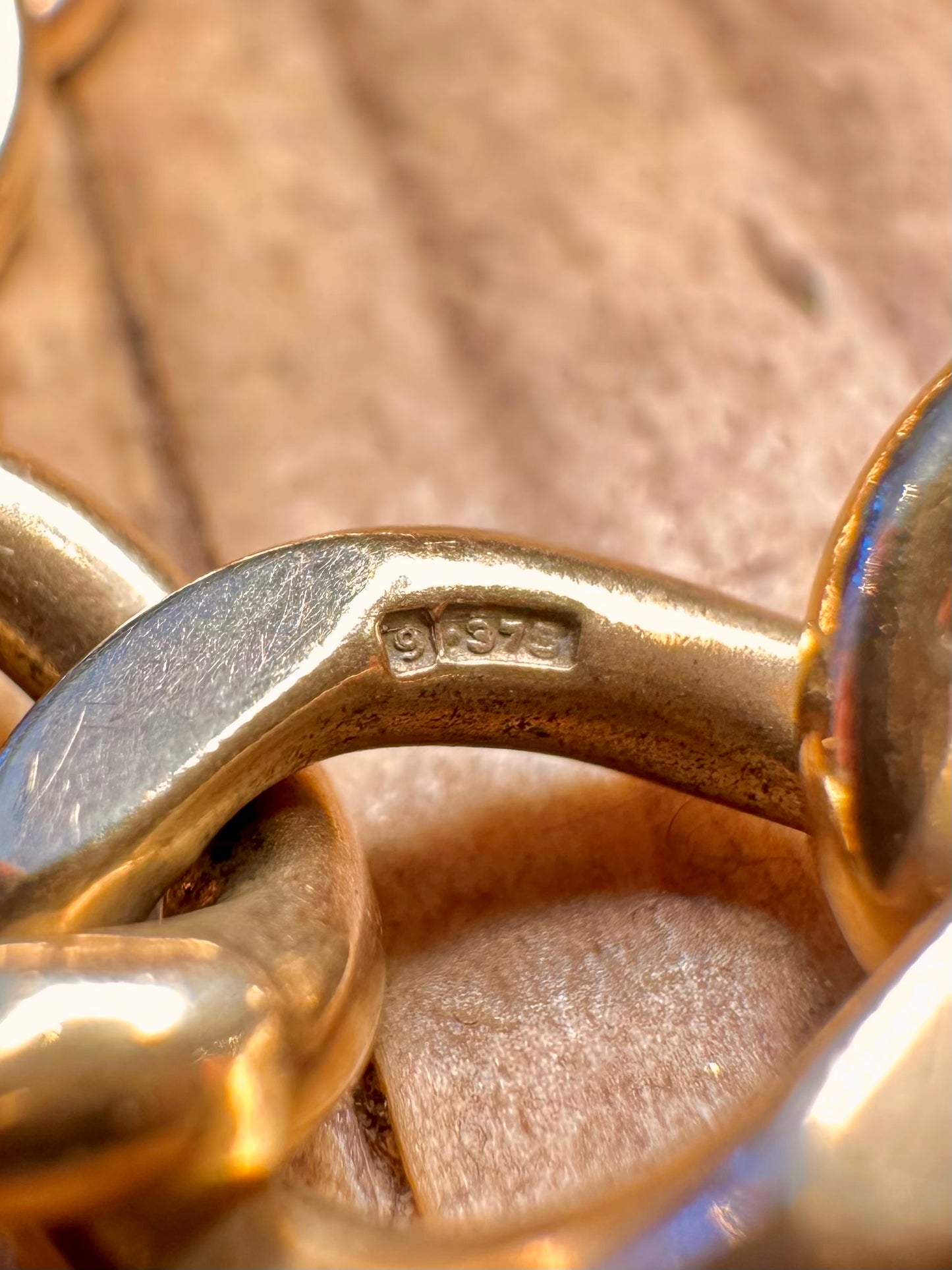 Antikes viktorianisches 9-karätiges Gold Armband von 1897, Curb Chain Herz-Vorhängeschloss mit Sicherungskette 36,54 g