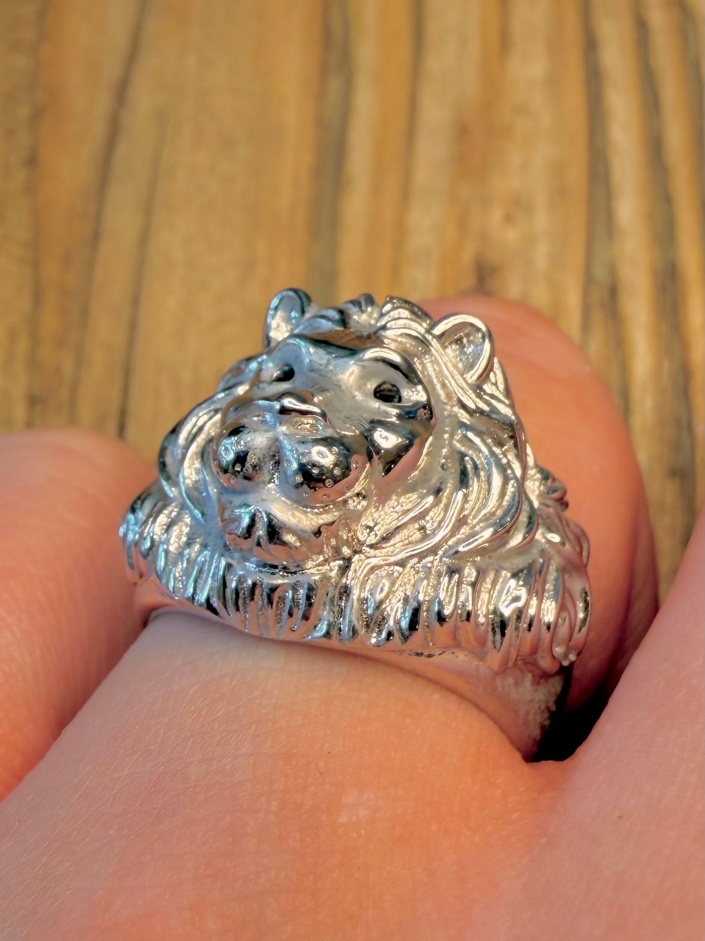 Lion Head Black Stone Eyes 925 Sterling Silver Size O1/2 Ring