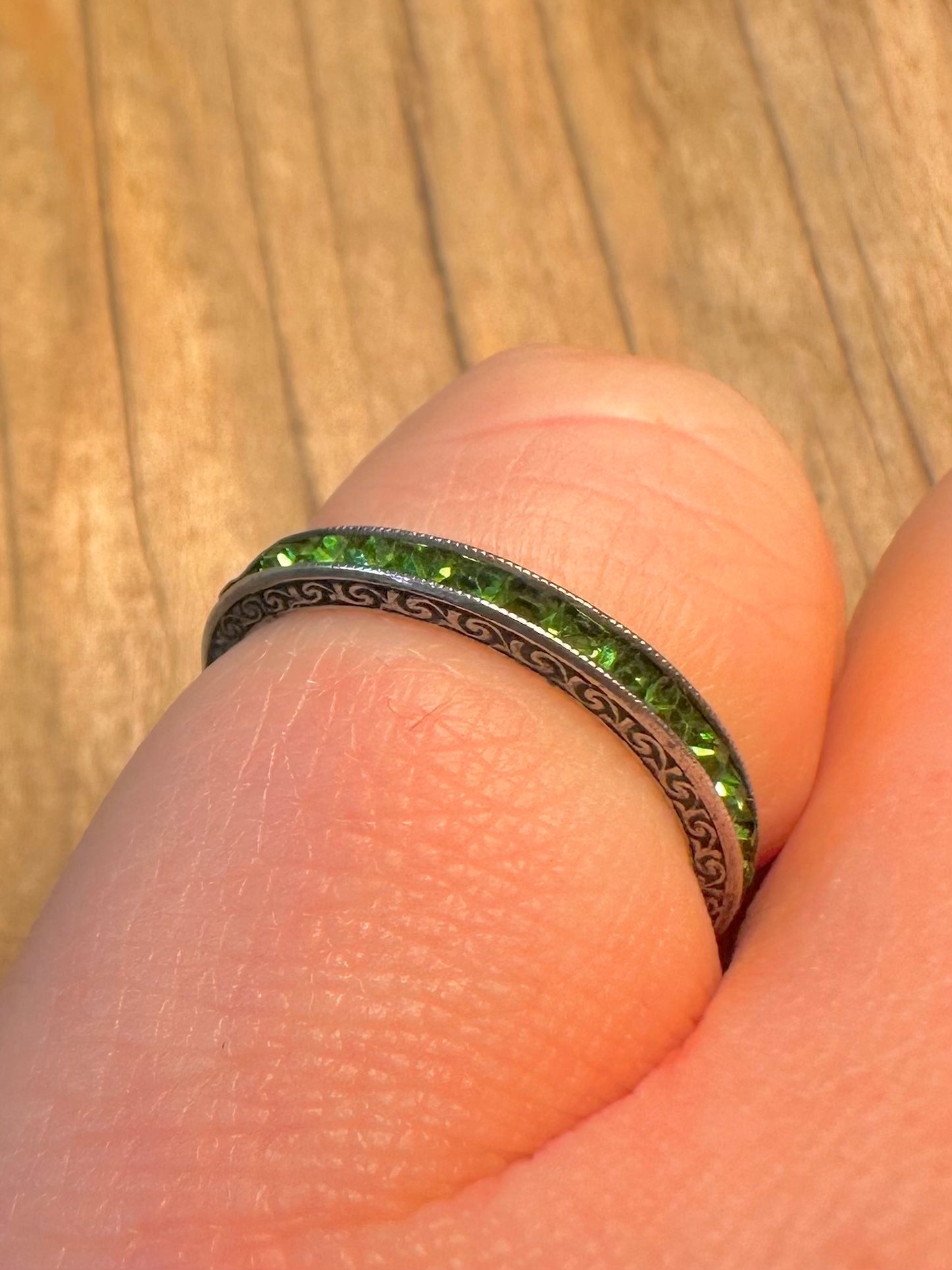 Vintage Green Stone Band 935 Sterling Silver Size J1/2 Ring