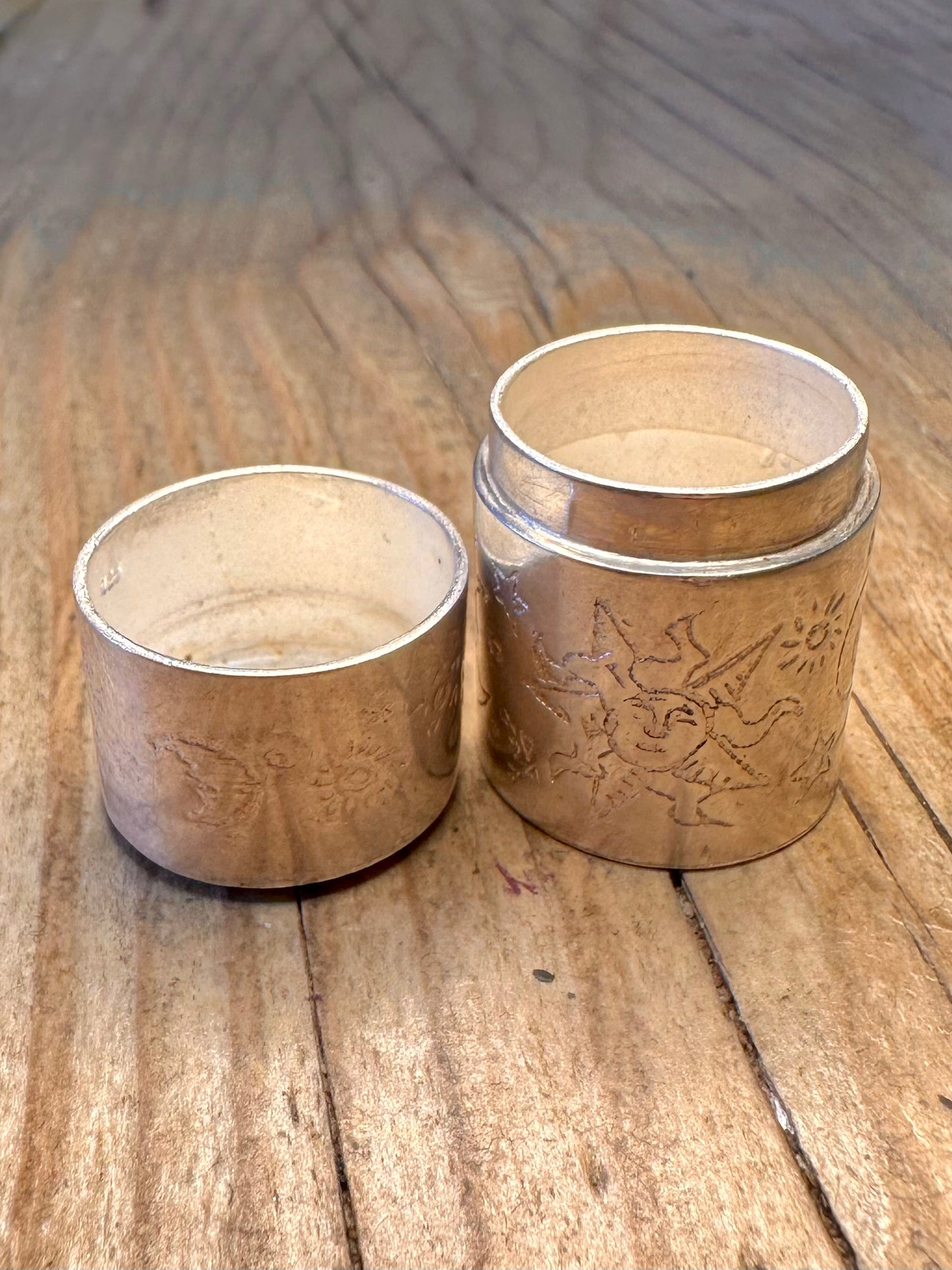 Modern Cylinder Engraved Sun Star and Moon Box 925 Sterling Silver Collectable