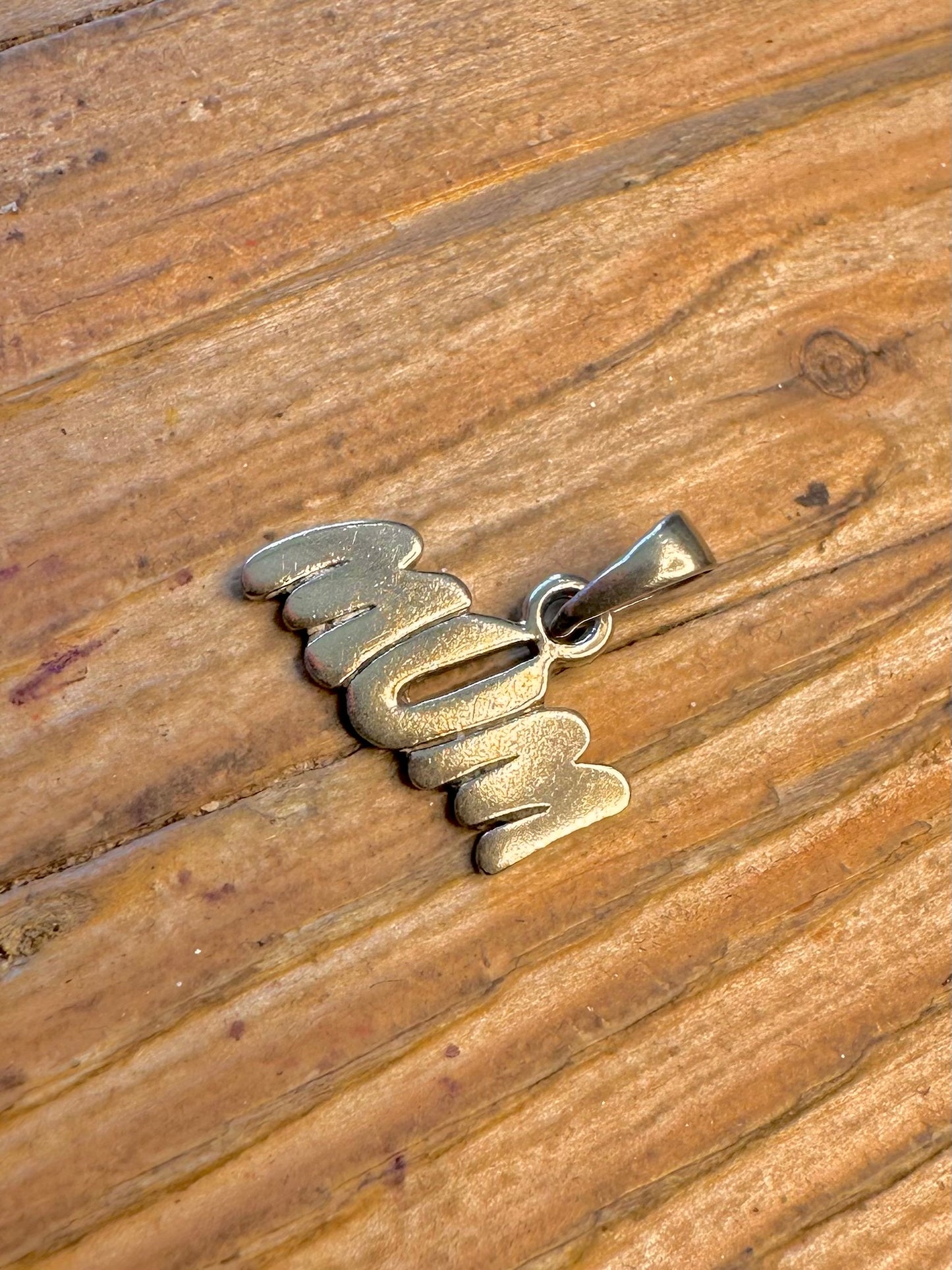 Mum Gold on 925 Sterling Silver Pendant