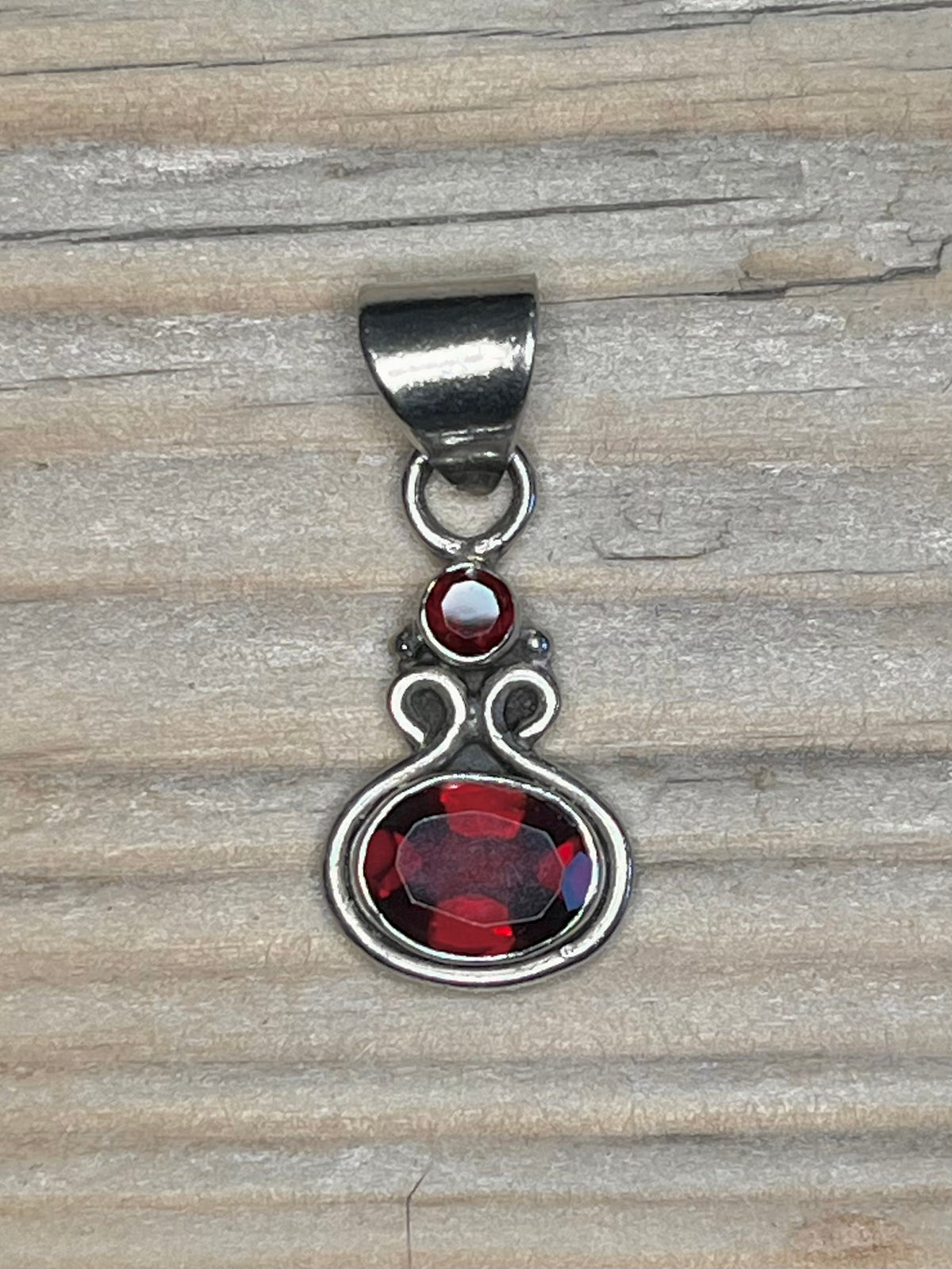 Garnet Double Swirl Mount 925 Sterling Silver Pendant