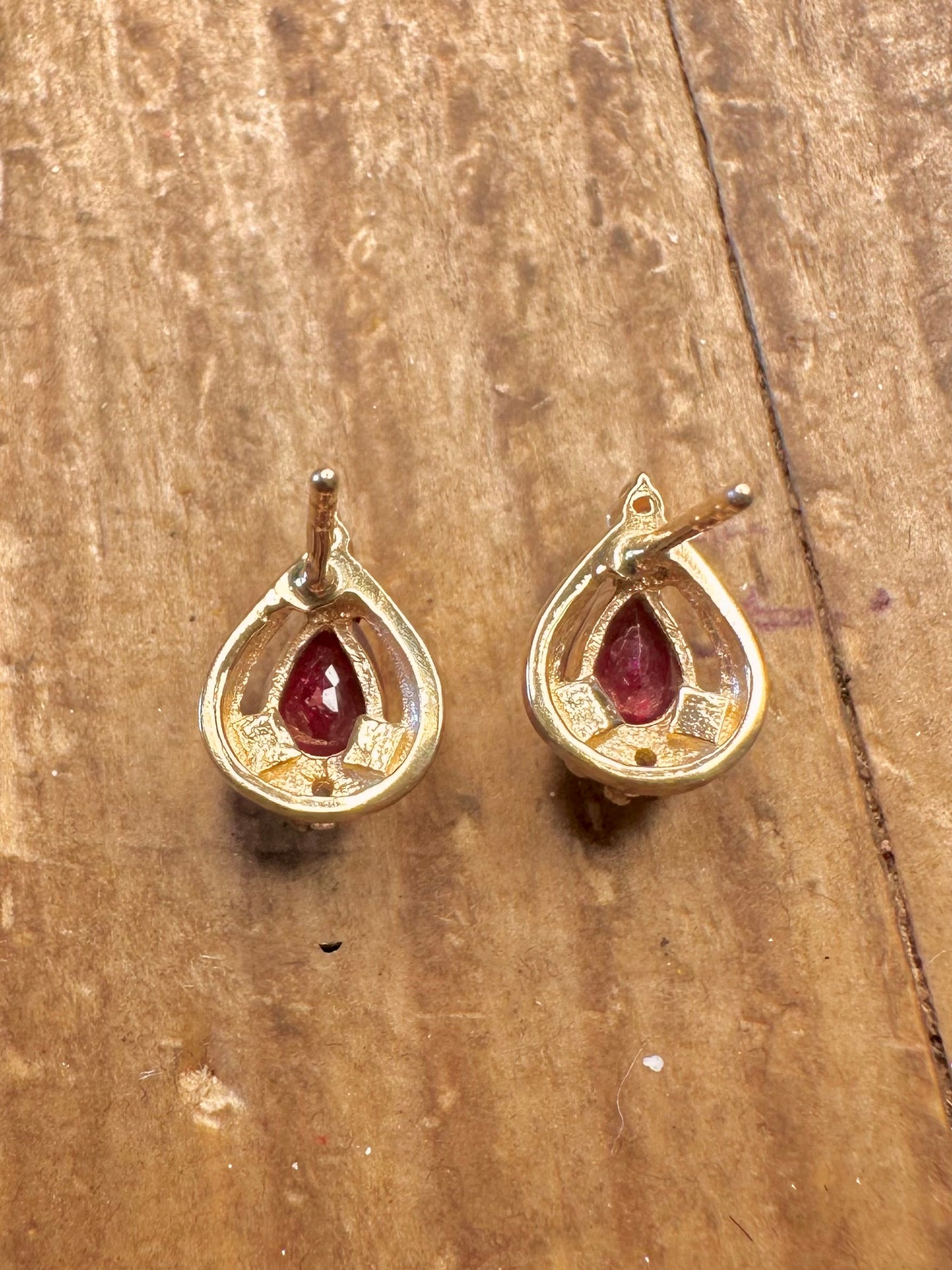 10K Gold Ruby and Diamonds Stud Earrings