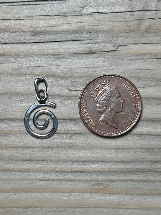 Small Swirl 925 Sterling Silver Pendant