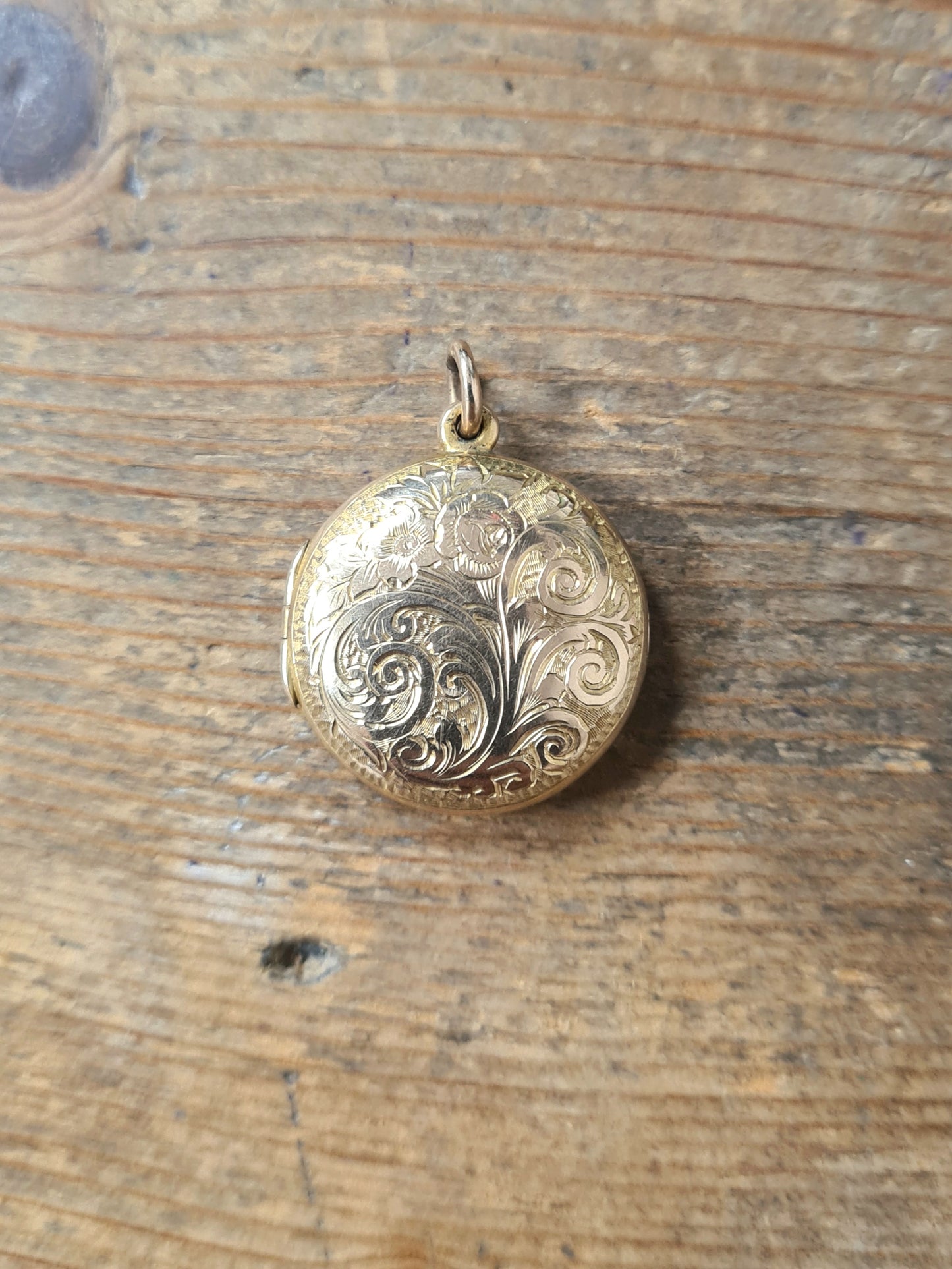 Vintage Locket 9ct Gold Hallmarked 1938 Pendant