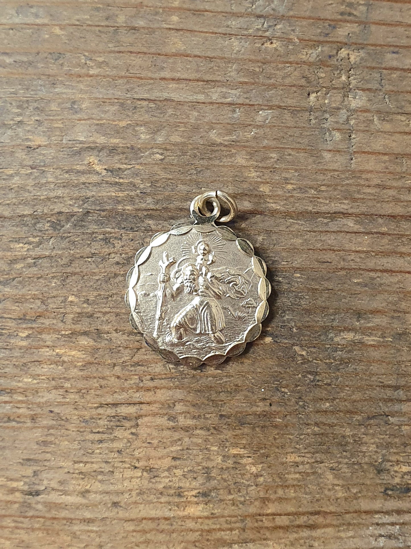 Vintage St Christopher 9ct Gold Hallmarked Pendant