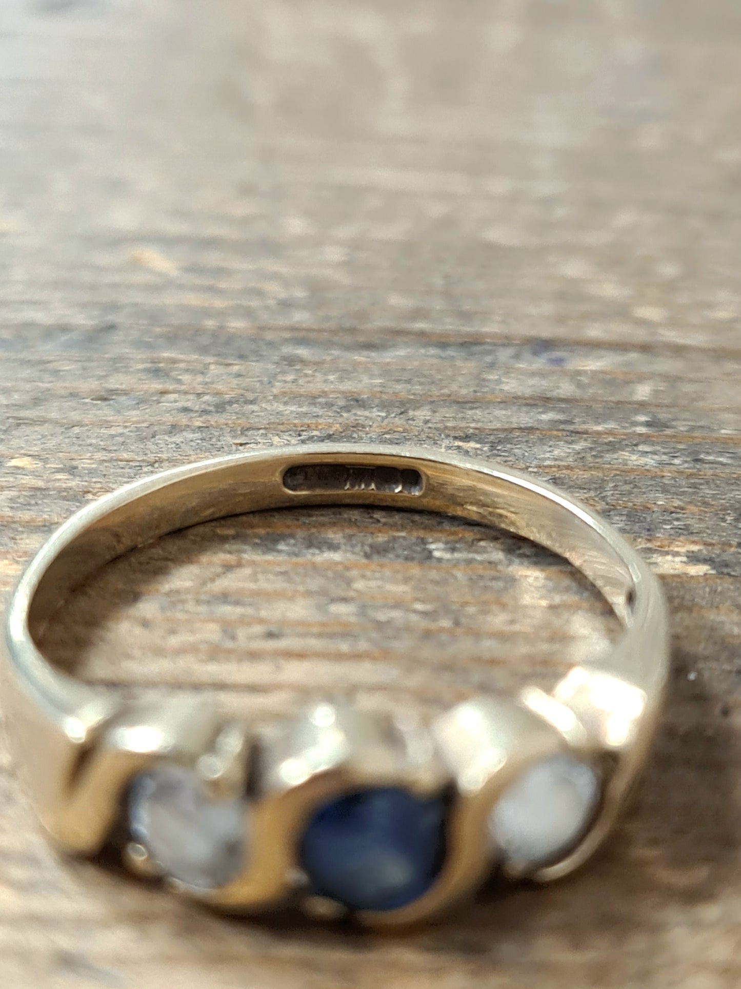 Vintage Blue and White Stones 9ct Gold Hallmarked Ring