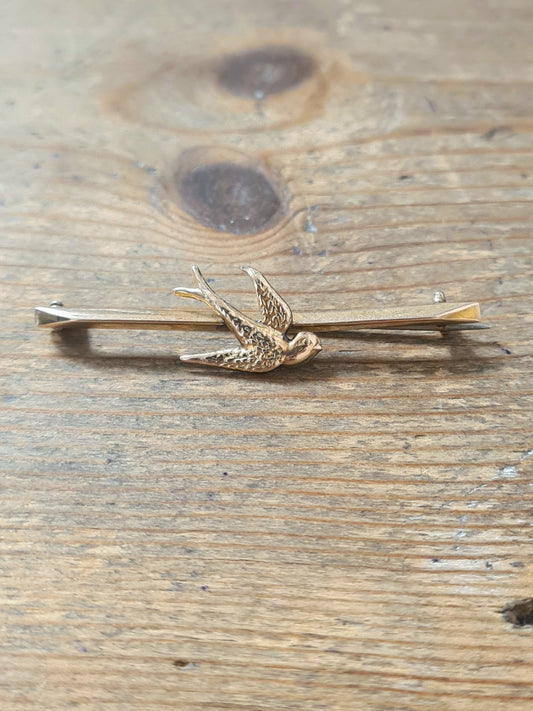 Vintage Sparrow 9ct Gold Brooch