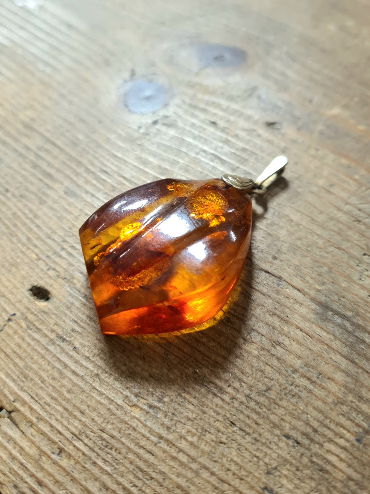 Vintage Amber 9ct Gold Pendant