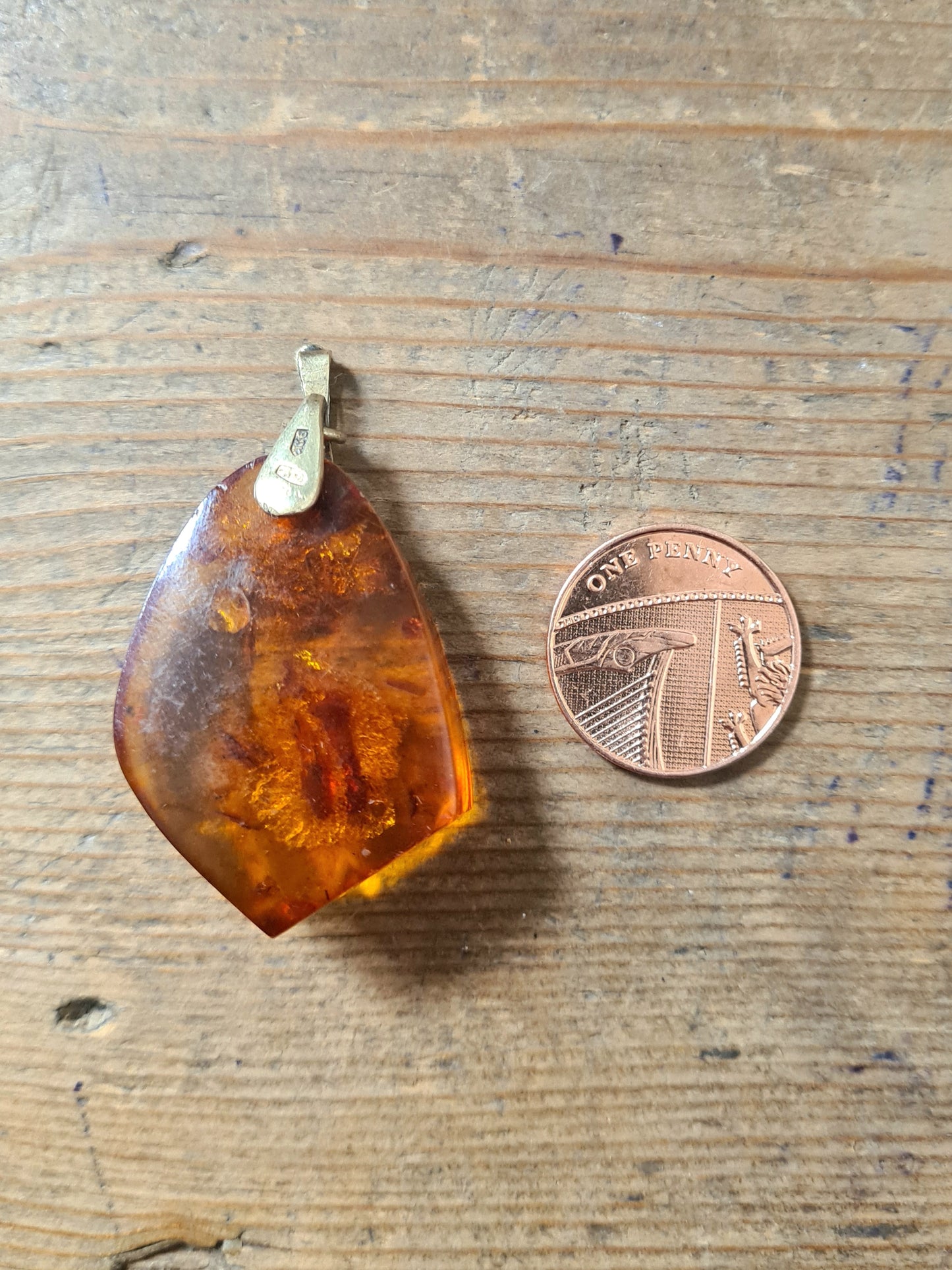 Vintage Amber 9ct Gold Pendant