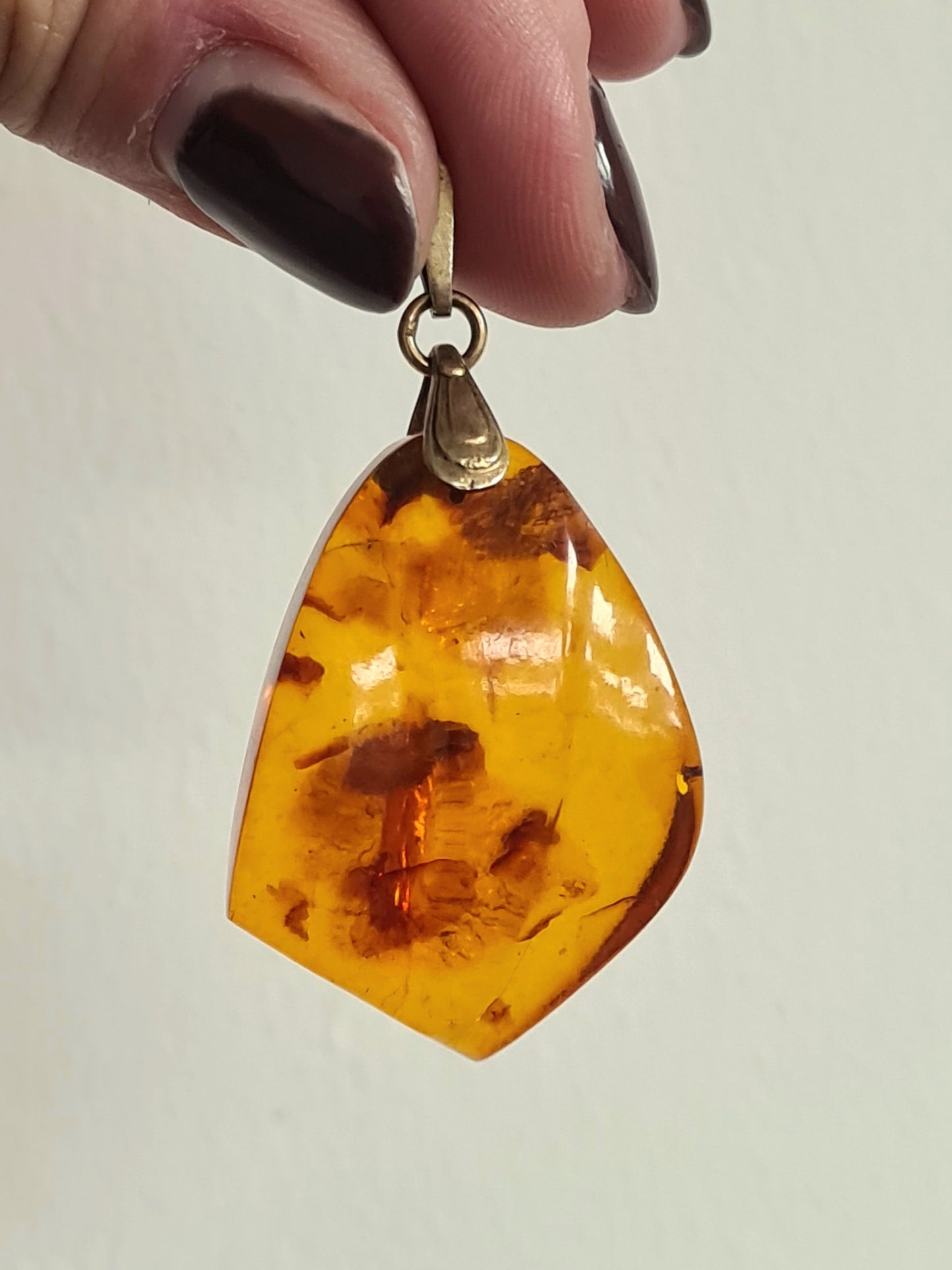 Vintage Amber 9ct Gold Pendant