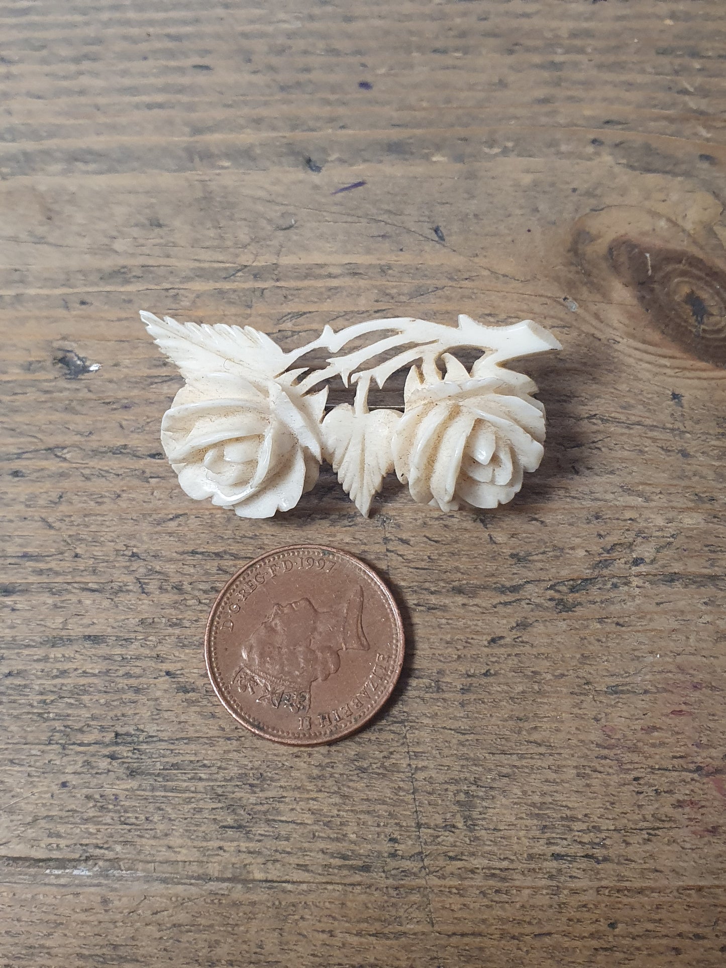 Vintage Flowers Carved Bakerlite Costume Brooch