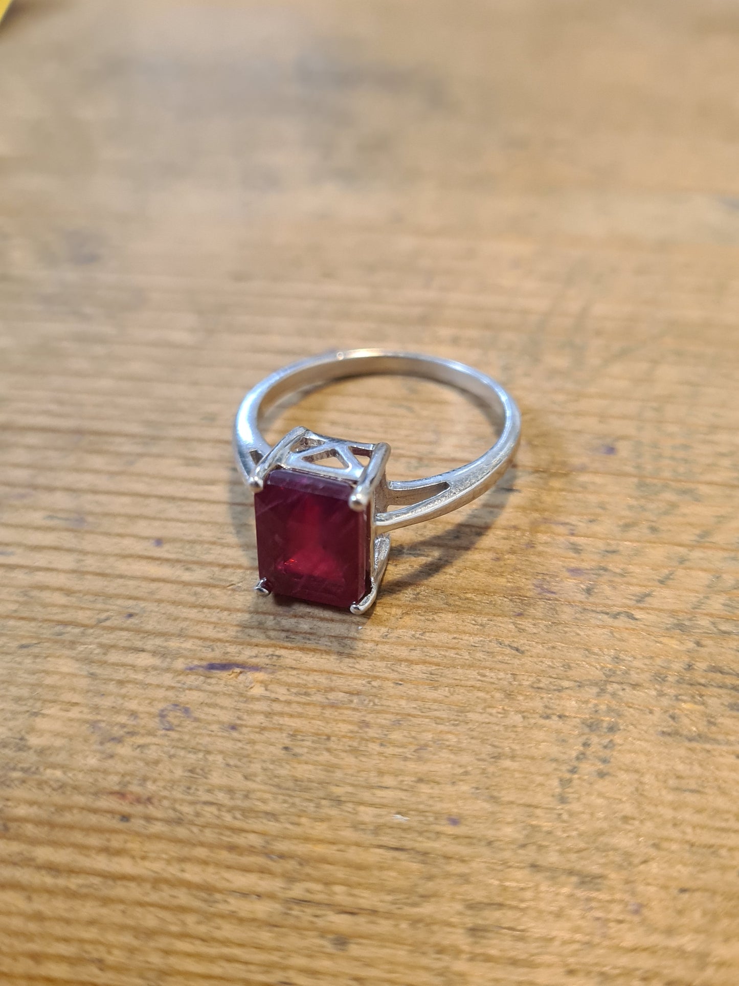 Modern Red Stone 925 Silver Size Q Ring