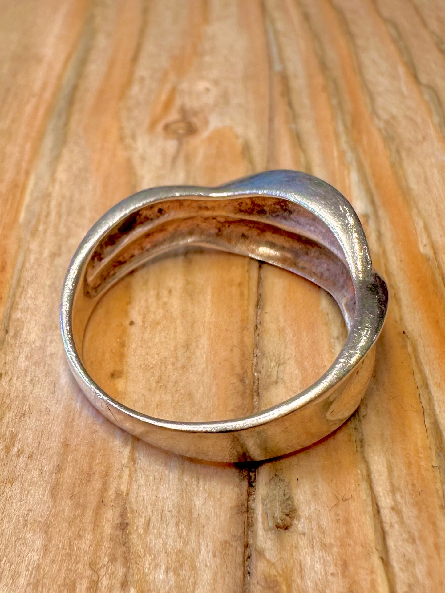 Abstrakter, verdrehter Ring aus 925er Sterlingsilber, Größe R