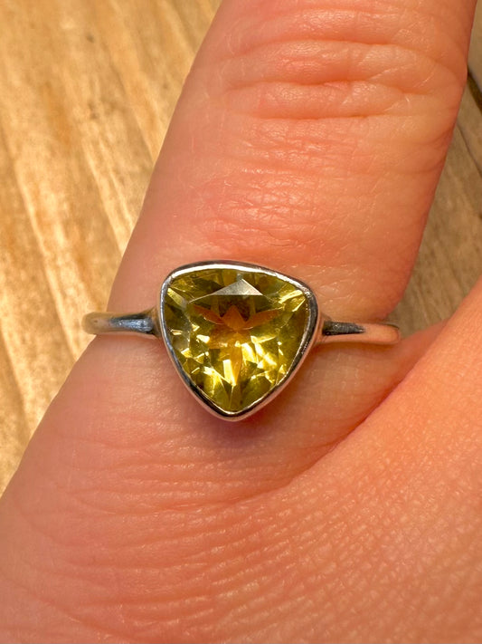 Modern Peridot 925 Sterling Silver Size N1/2 Ring