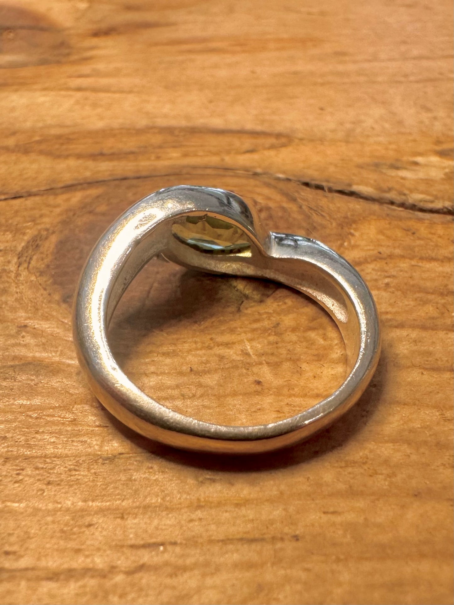 Abstract Peridot 925 Silver Size N Ring