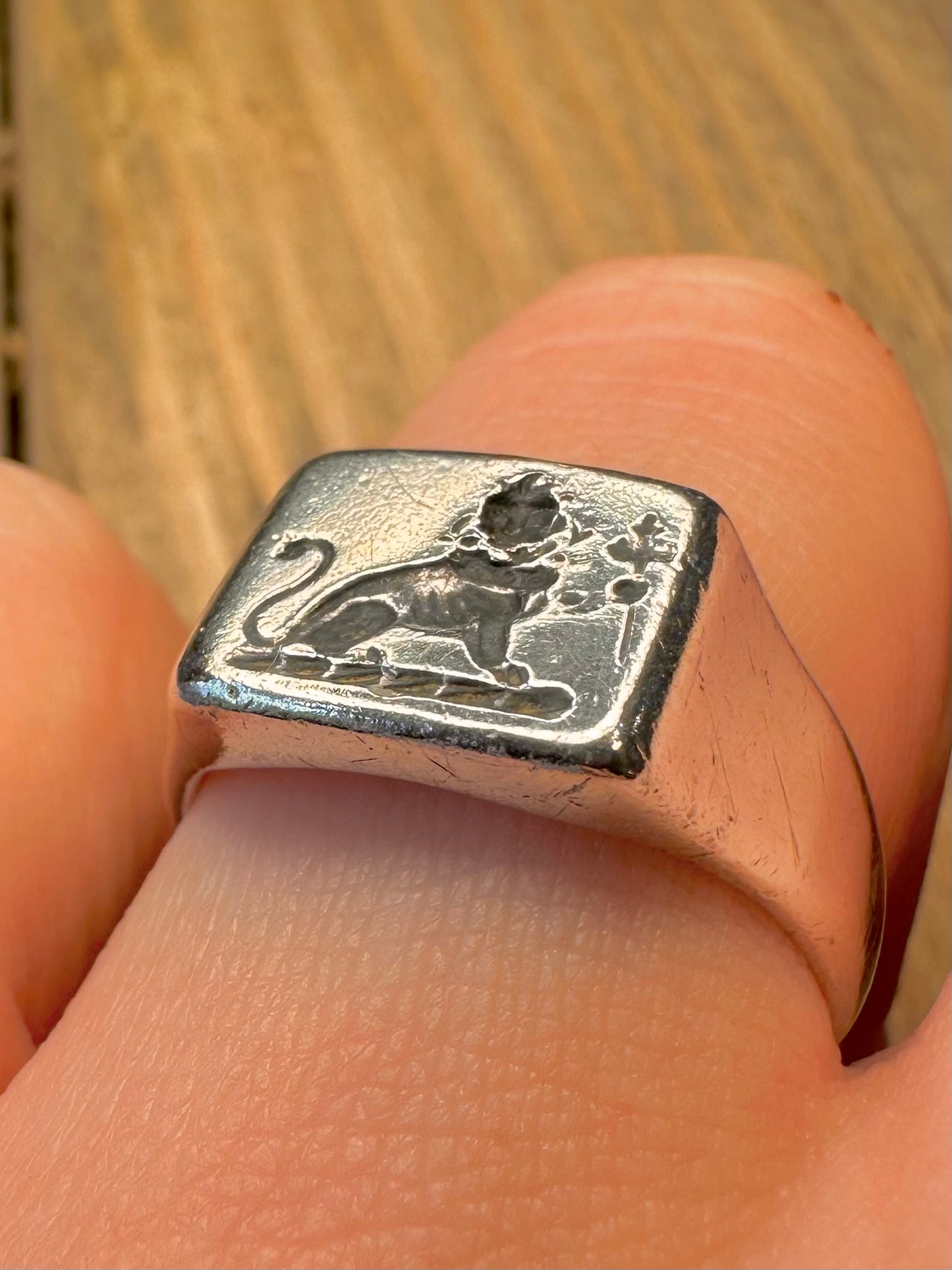 Vintage 1970 Lion Crown Symbol 925 Sterling Silver Size T Ring