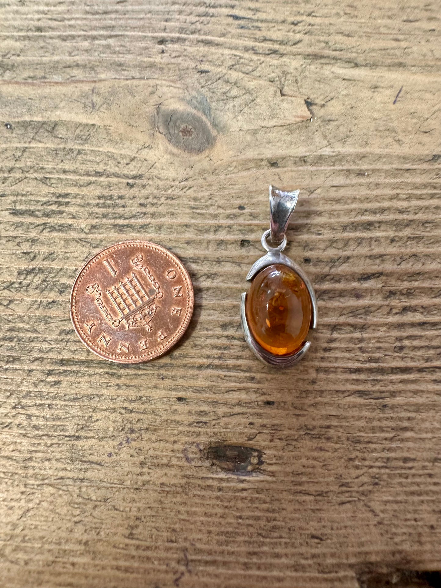 Vintage Amber Oval 925 Silver Pendant