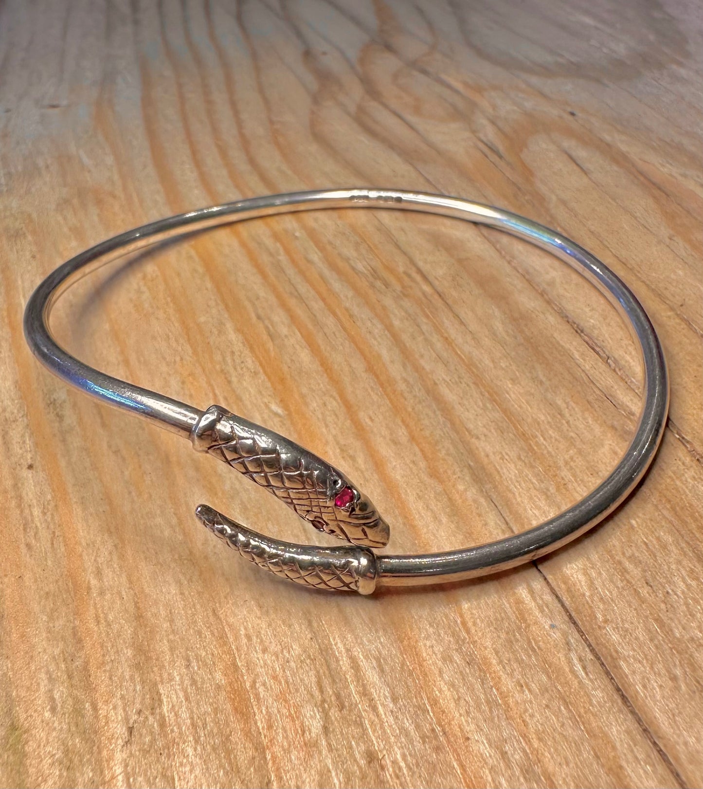 Vintage 1975 Snake Garnet Eyes 925 Sterling Silver Bangle