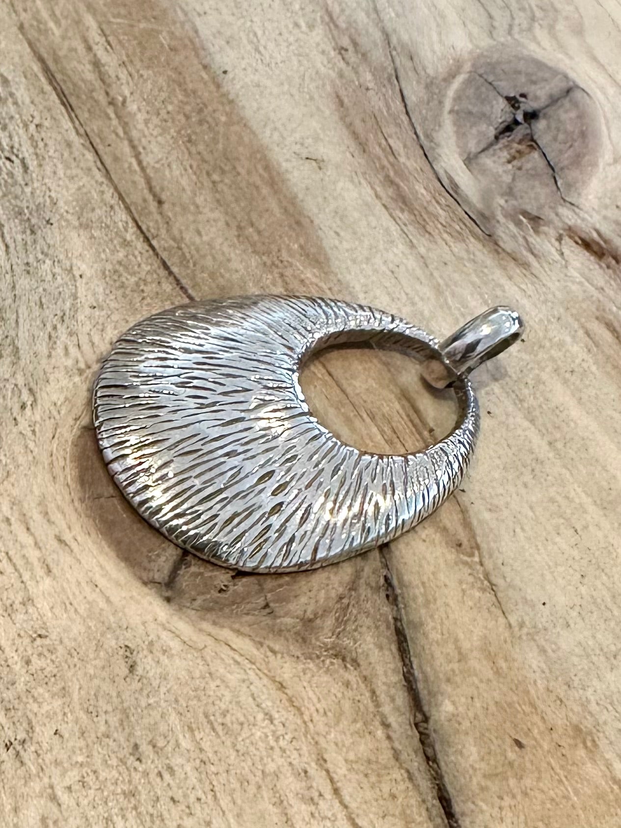 Abstract Bark Effect Oval 925 Silver Hallmarked Pendant