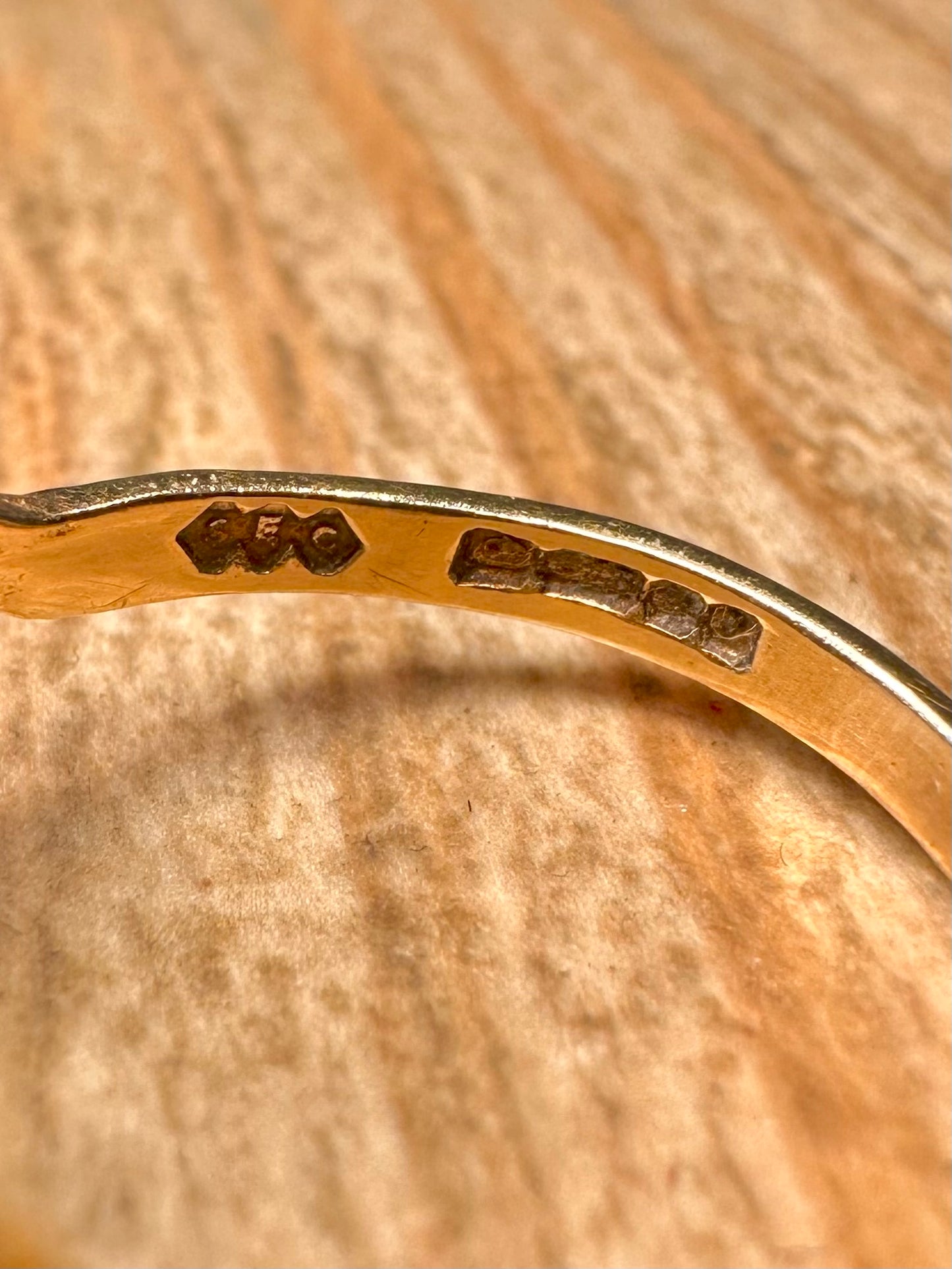 Vintage 1980 9ct Gold Amethyst Leaf Size N1/2 Ring