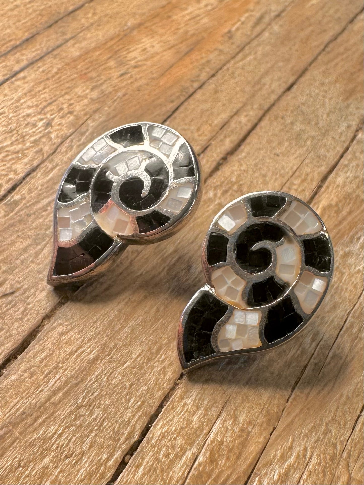 Abstract Mother of Pearl and Onyx Inlay Shell 925 Sterling Silver Earrings