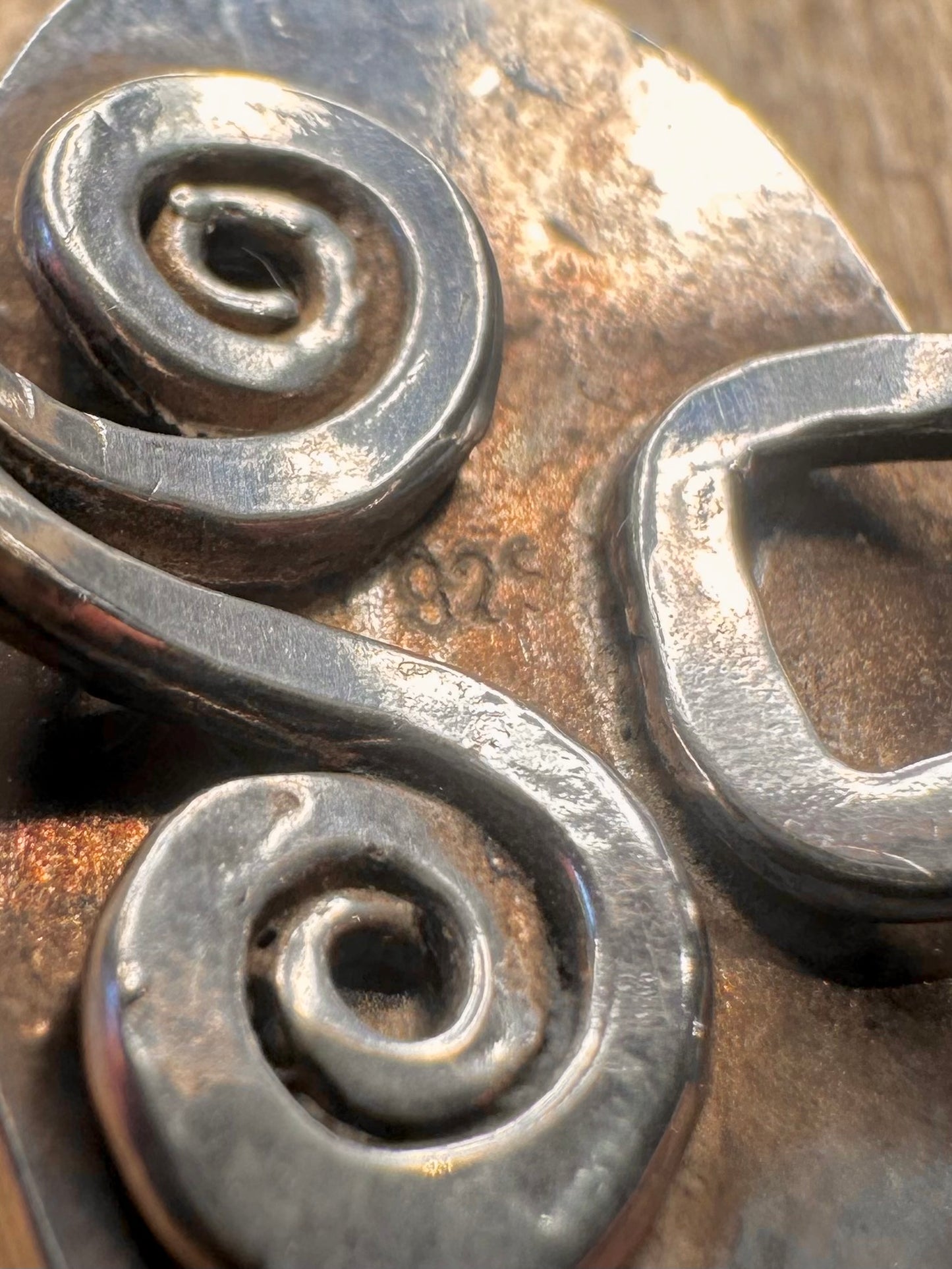 Vintage Red White Painted Flower Design Oval 925 Sterling Silver Size M1/2 Ring