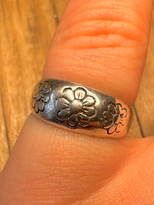 Vintage Flower Dome 925 Sterling Silver Size M Ring