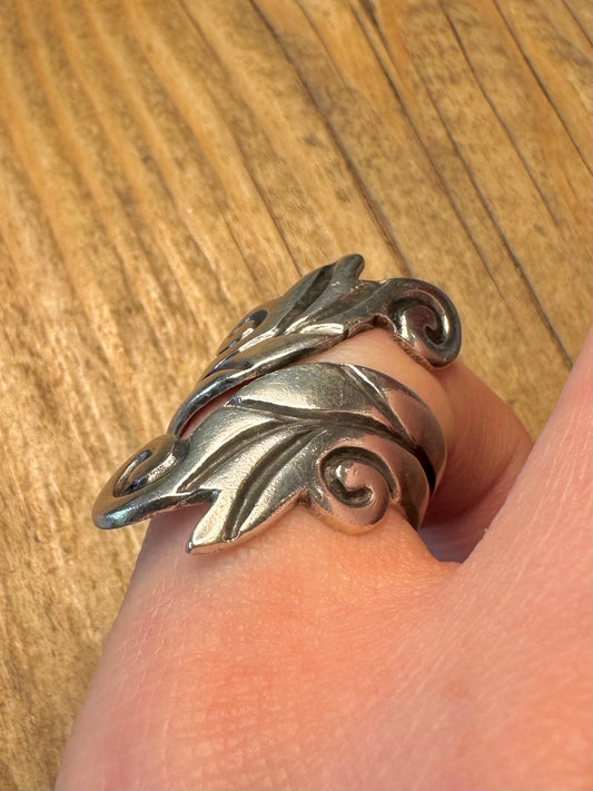 Leaf Overlapping Mexico A.Cazares 925 Sterling Silver Size K Ring
