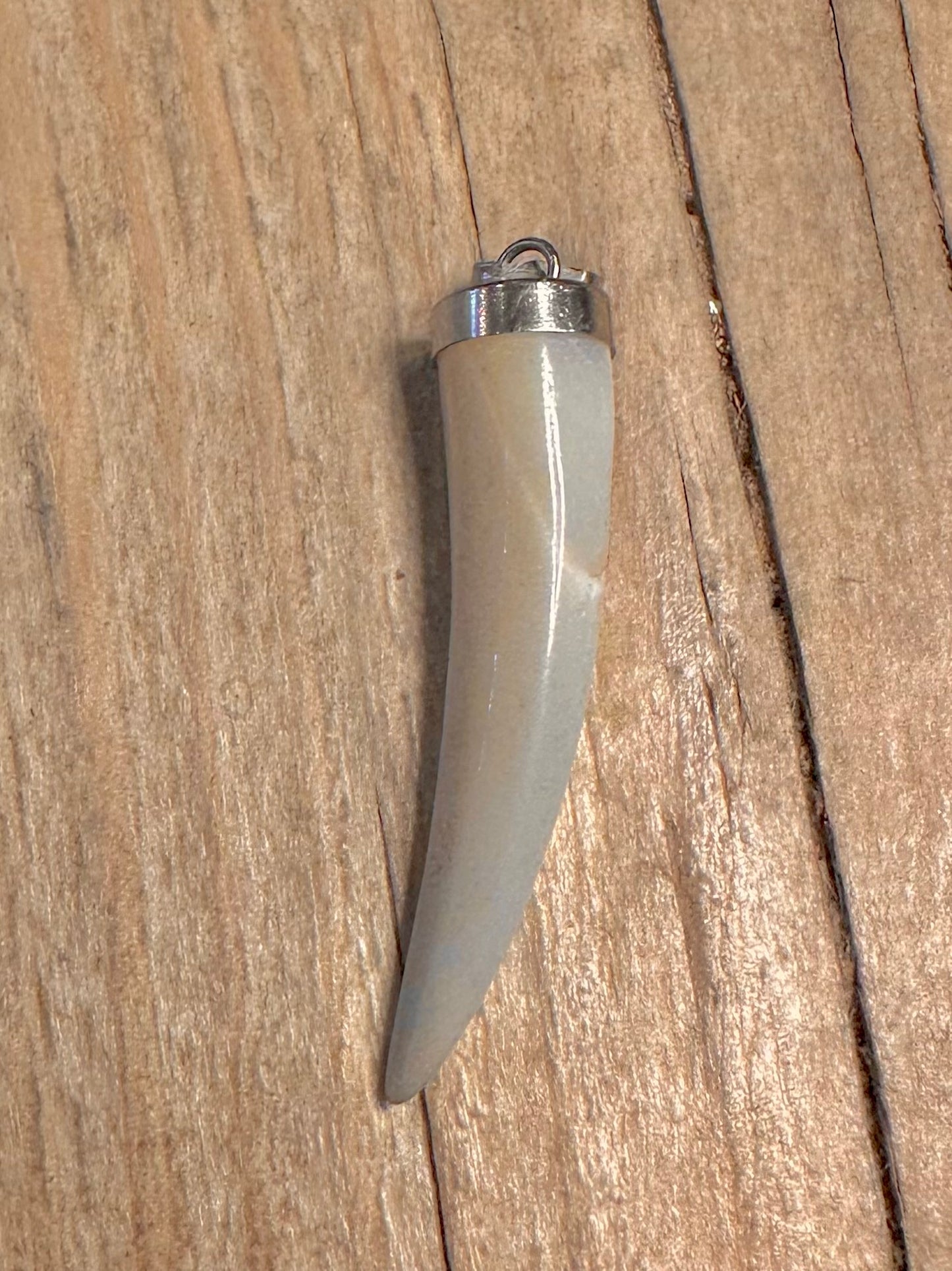 Vintage Mother of Pearl Claw 925 Sterling Silver Pendant