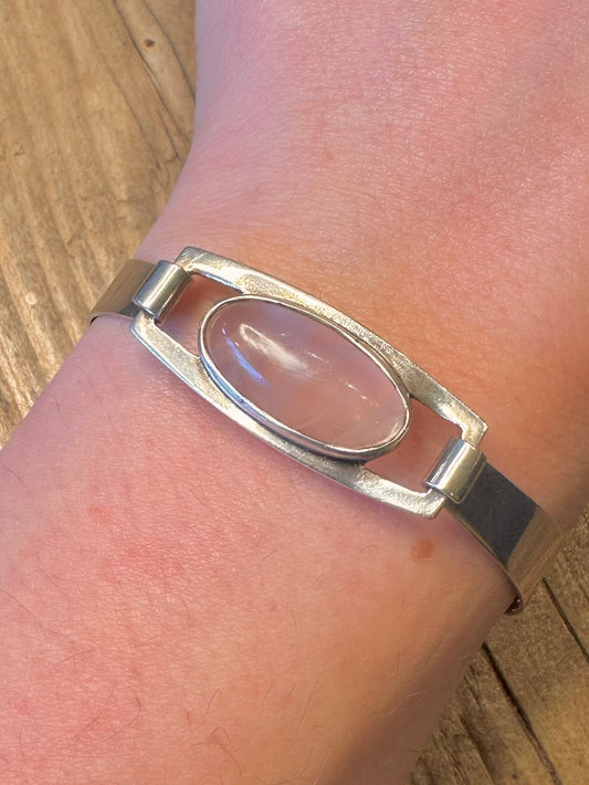 Rose Quarts 1979 Hinged Maker S&Co 925 Sterling Silver Bangle