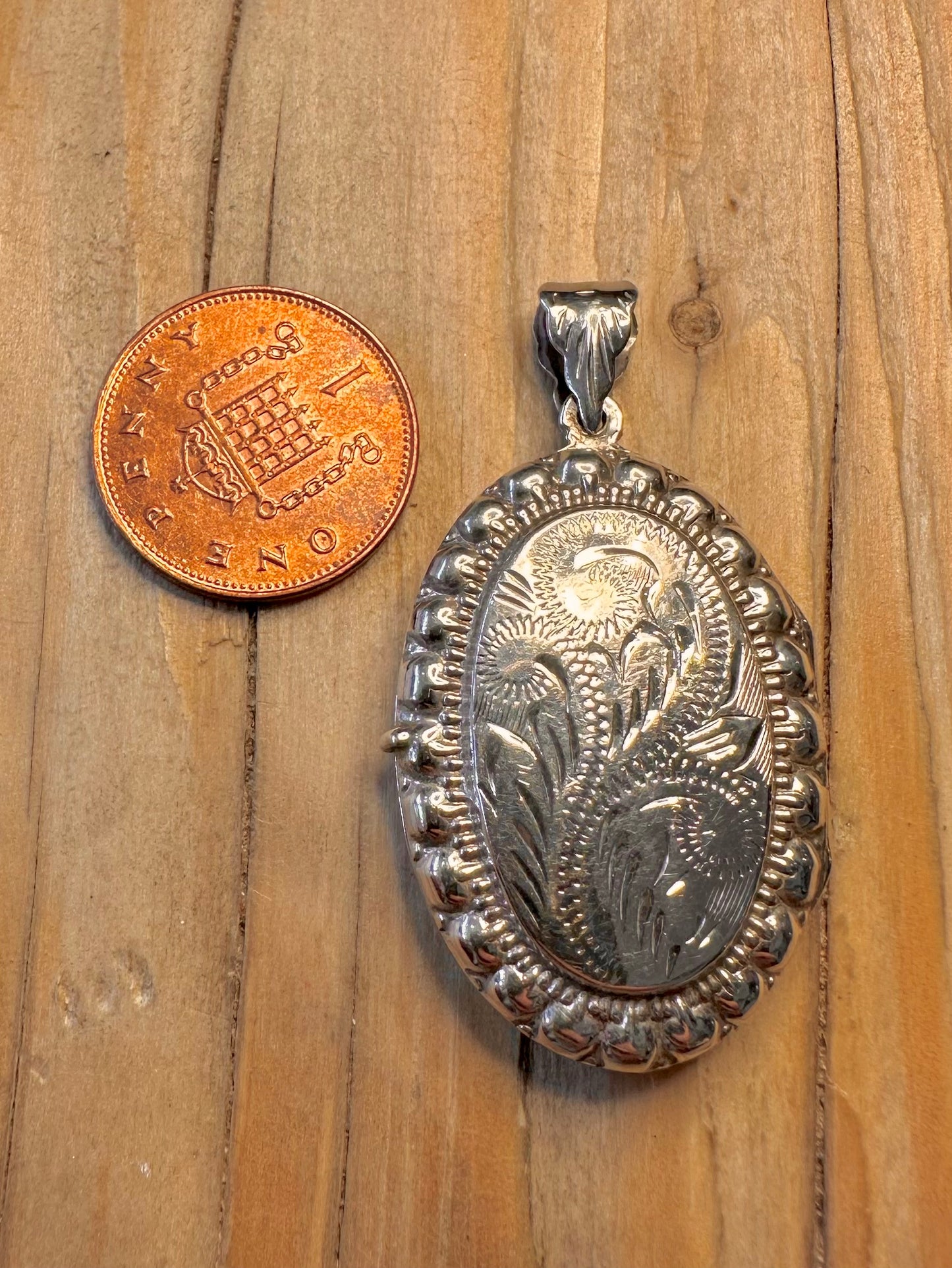 Vintage Victorian Style Engraved Locket 925 Silver Pendant