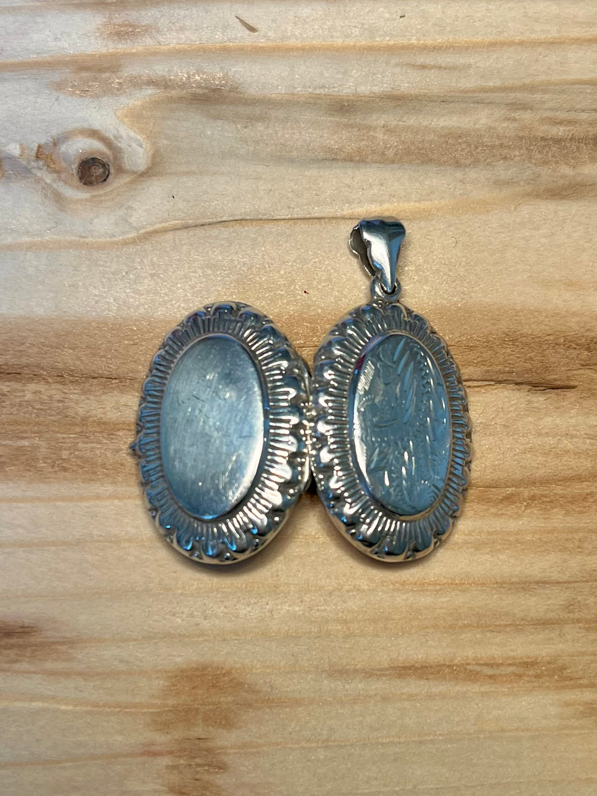 Embellished Engraved Oval Locket 925 Sterling Silver Pendant