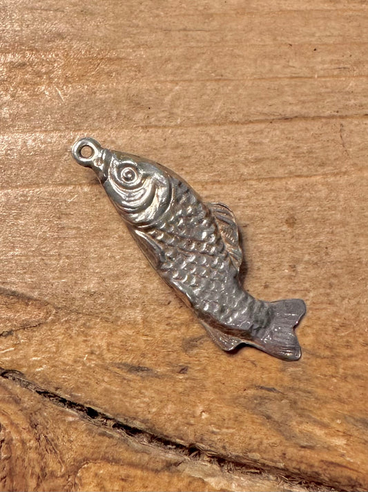 Vintage Textured Fish 925 Silver Charm Pendant
