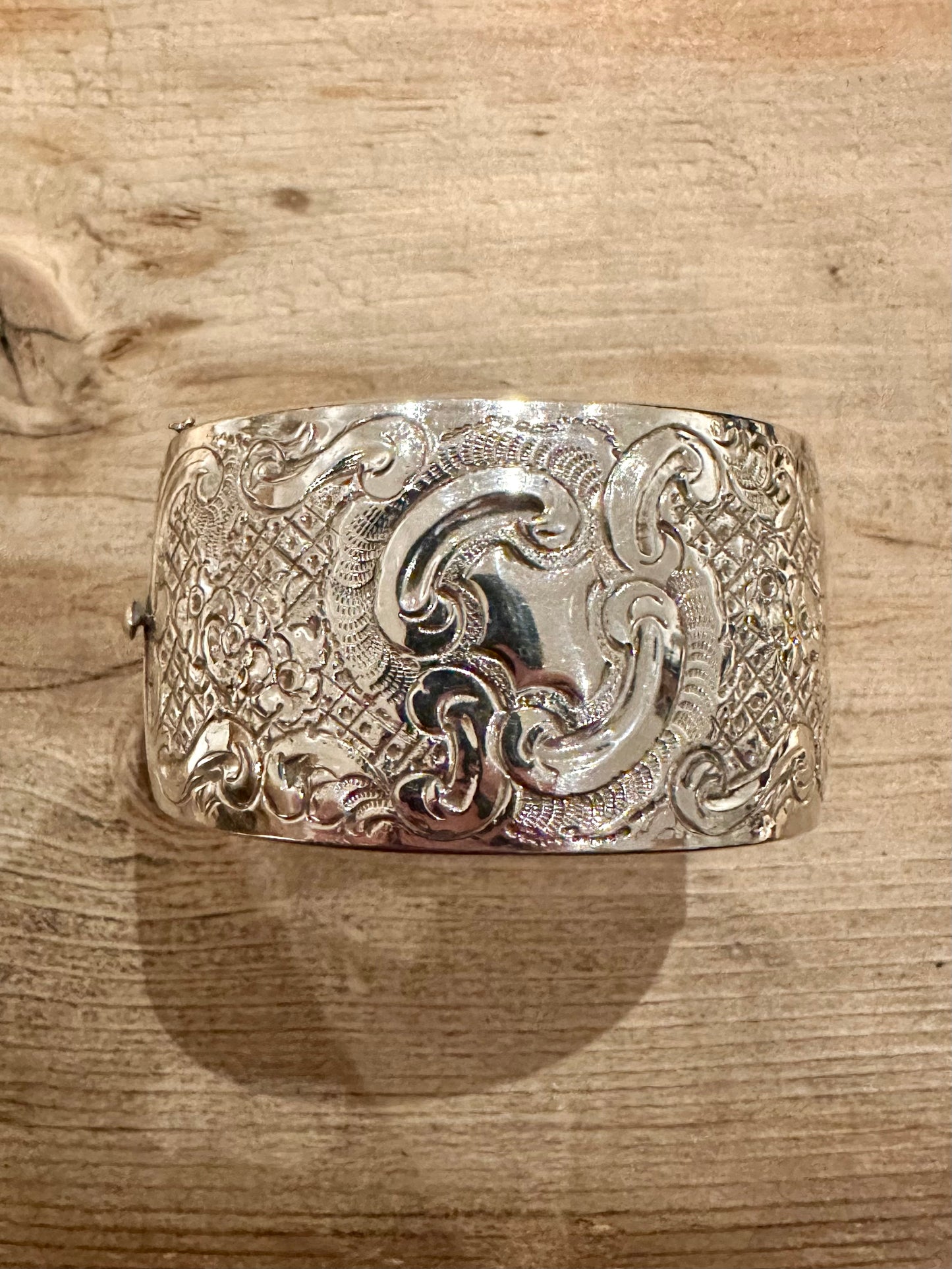 Vintage 1979 Chunky Unique Engraving 925 Silver Bangle