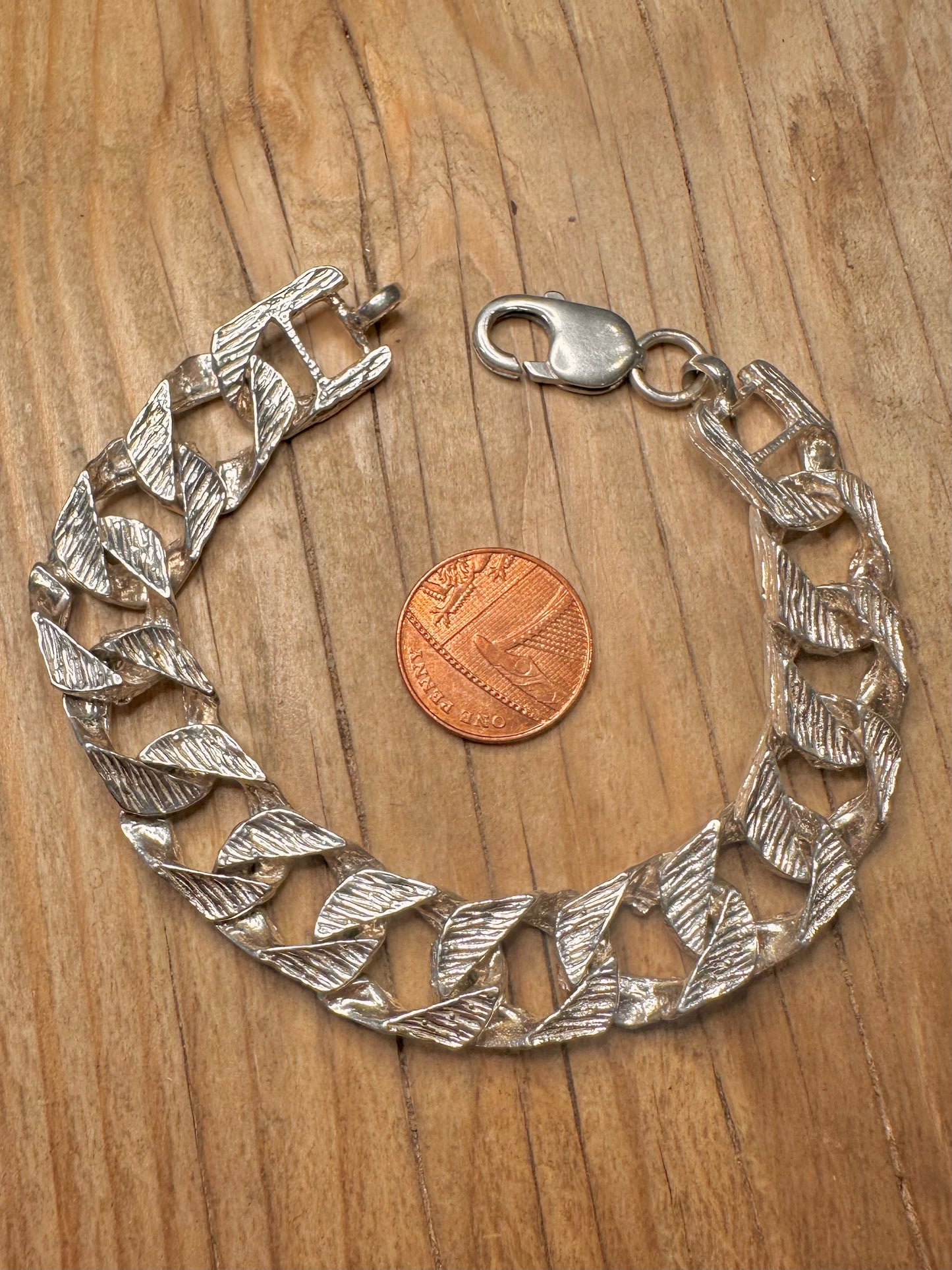 Vintage Textured Curb Chain 925 Sterling Silver 8.6 inch Bracelet