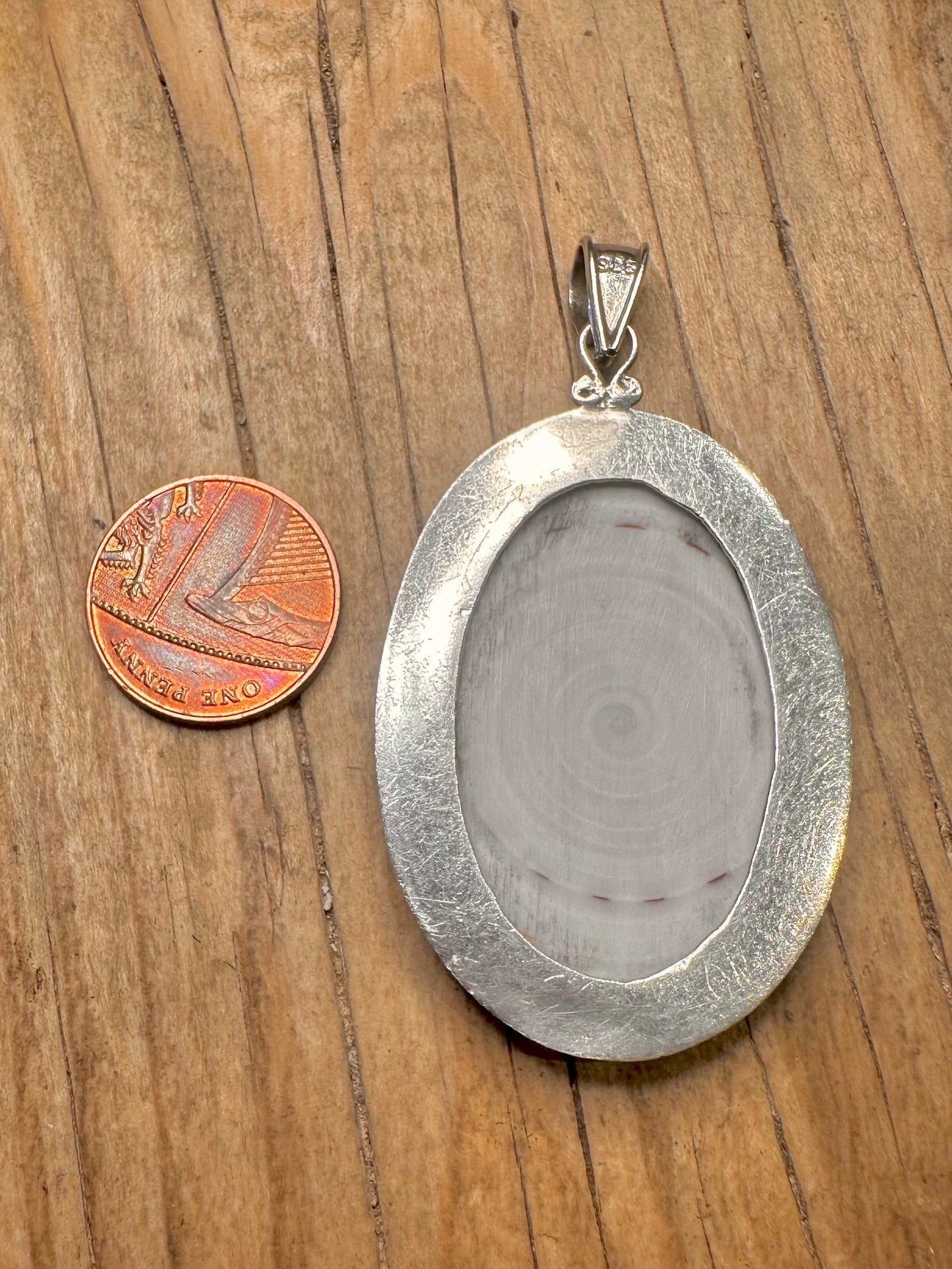 Vintage White Shell Oval 925 Sterling Silver Pendant