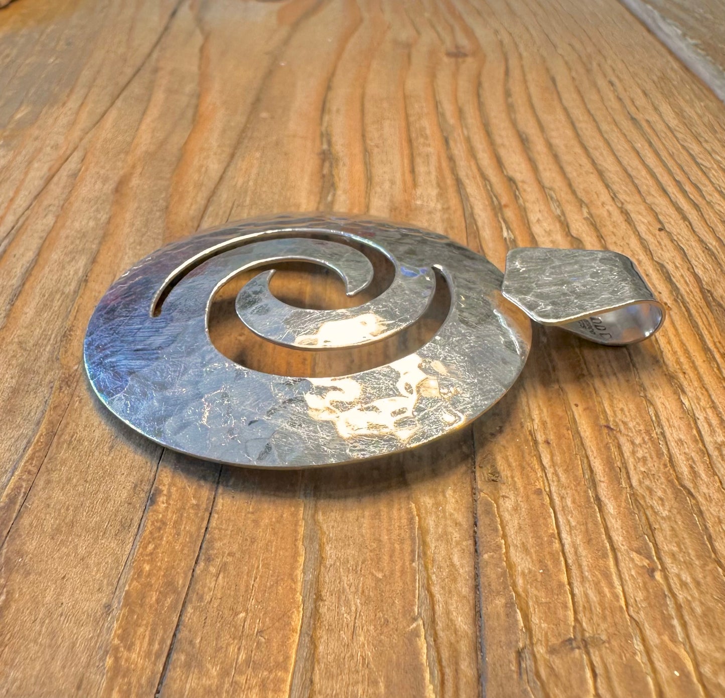 Modernist Hammered Swirl 925 Sterling Silver Pendant