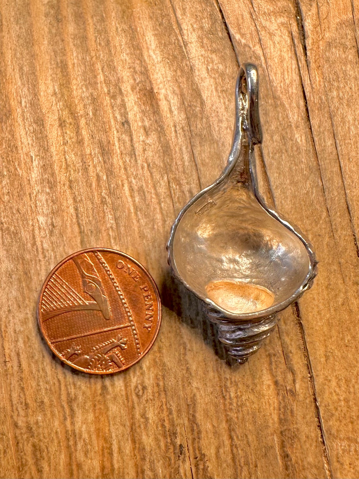 Vintage Textured Conch Shell 925 Sterling Silver Pendant