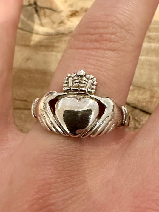 Vintage Claddagh 925 Silver Size U Ring