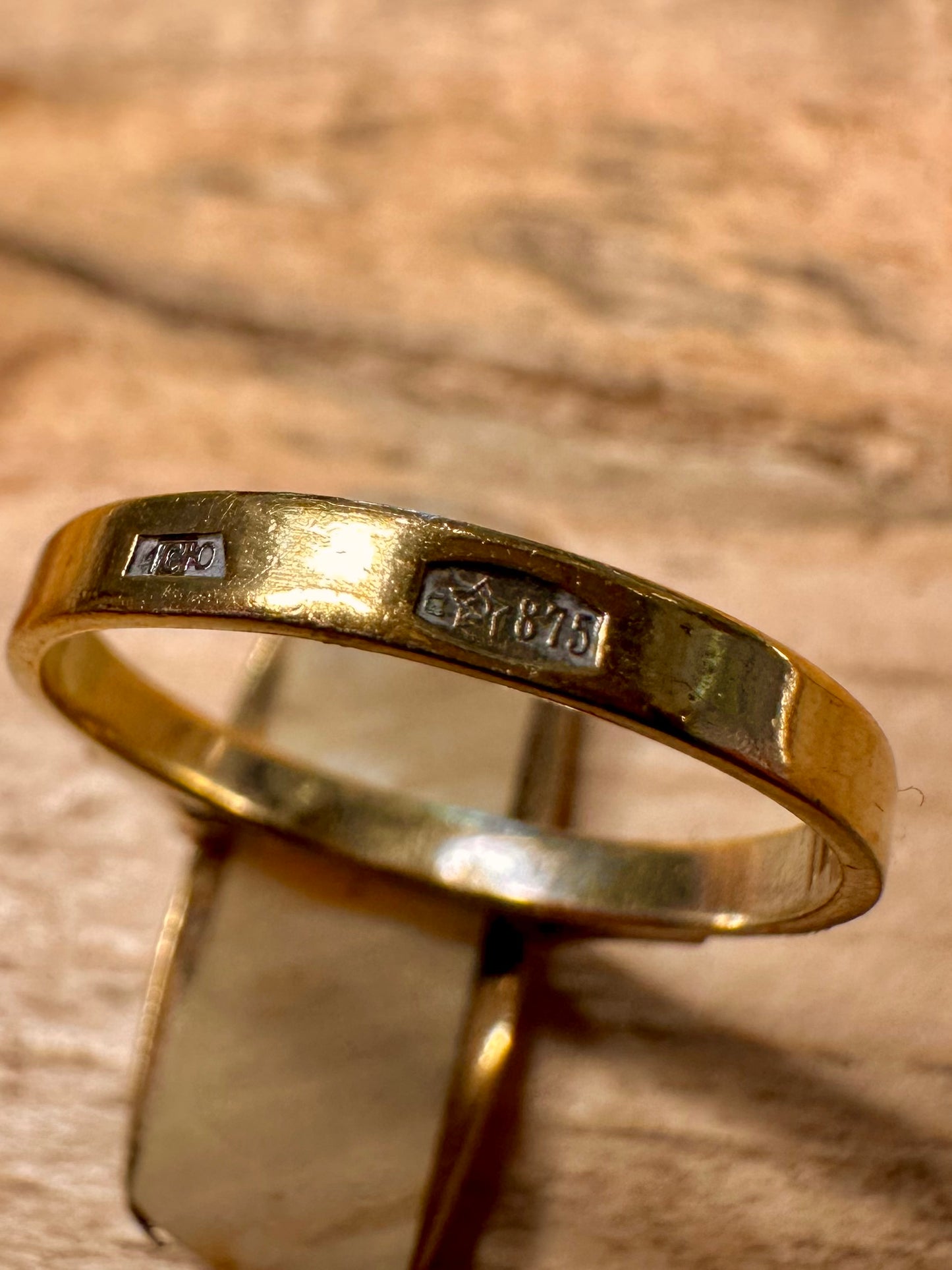 Vintage Rare 21ct Gold Soviet Agate 875 Size M Ring