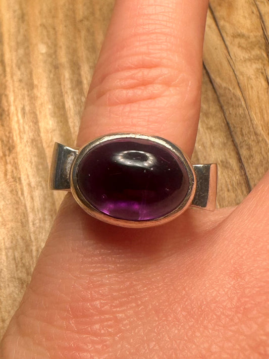 Vintage 1977 Amethyst 925 Sterling Silver Size L Ring